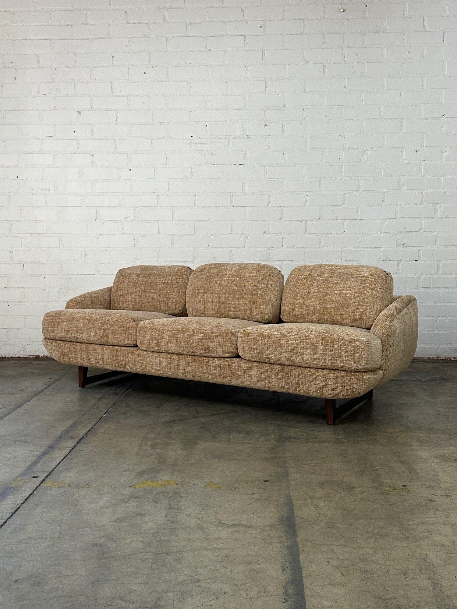 Danish Modern Low Profile Sofa In Good Condition In Los Angeles, CA