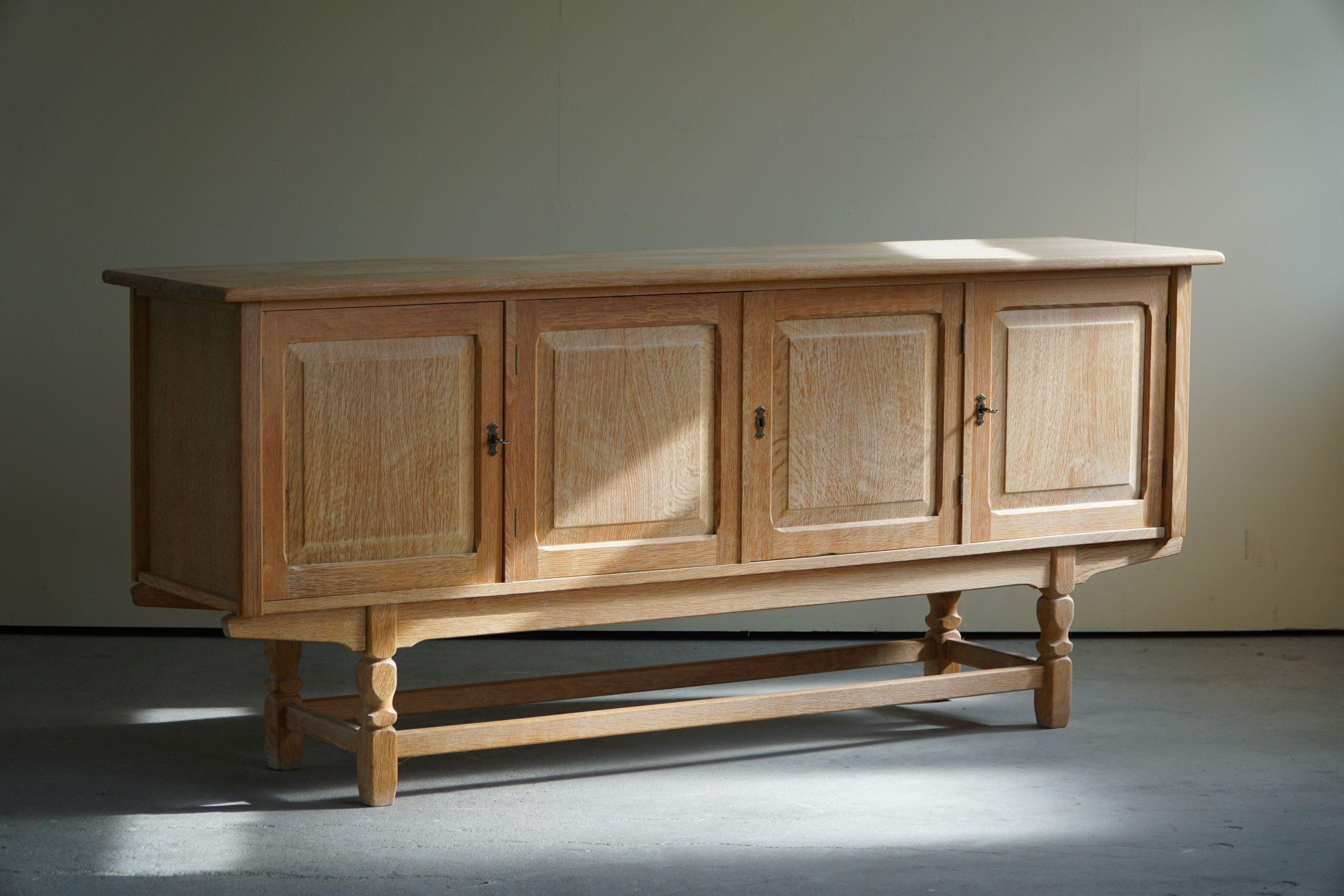 Danish Modern Low Rectangular Brutalist Classic Sideboard in Oak, Made in 1960s 11