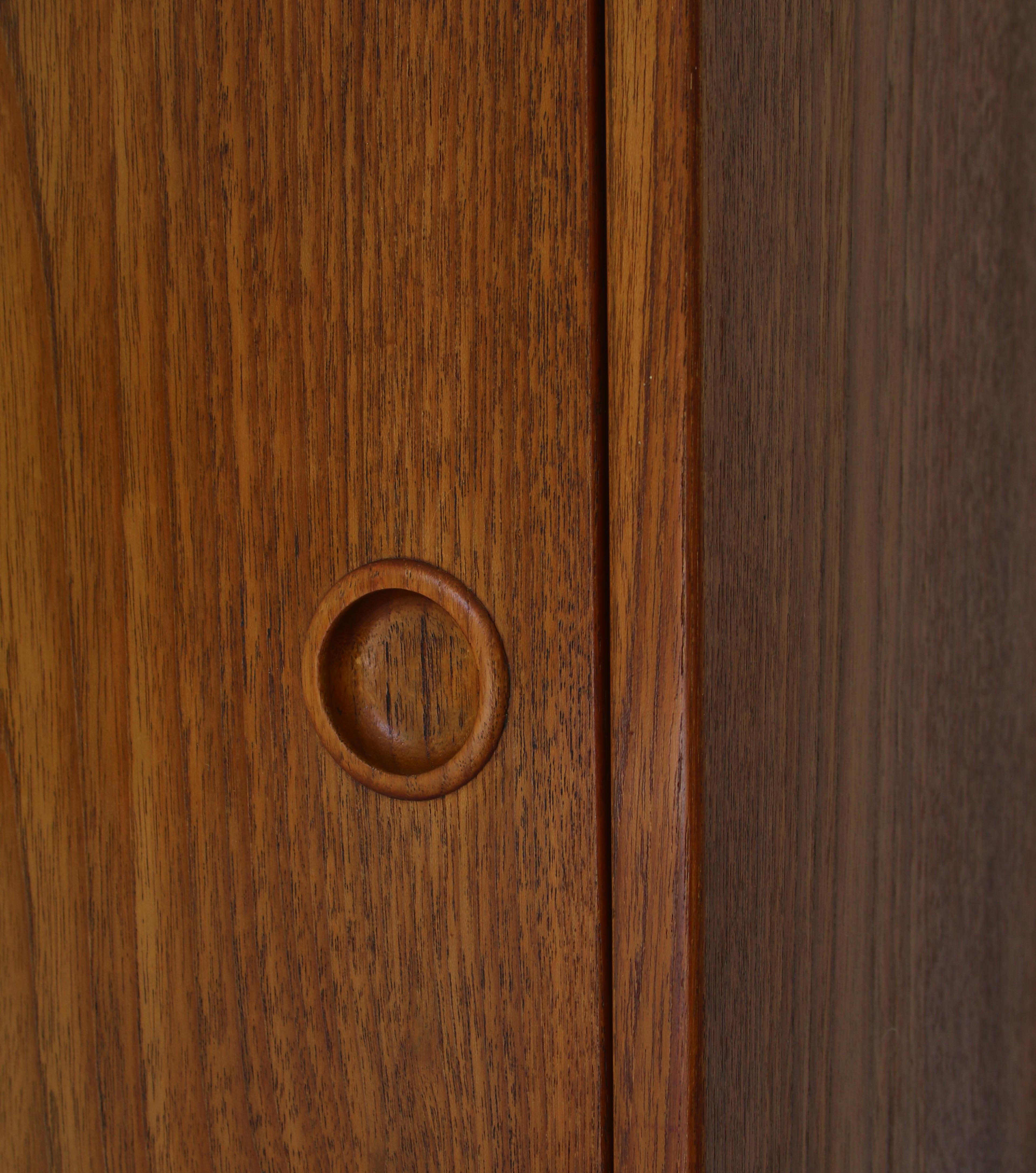 Danish Modern Low Sideboard / Credenza in Teak and Oak by Gunni Omann, 1956 5