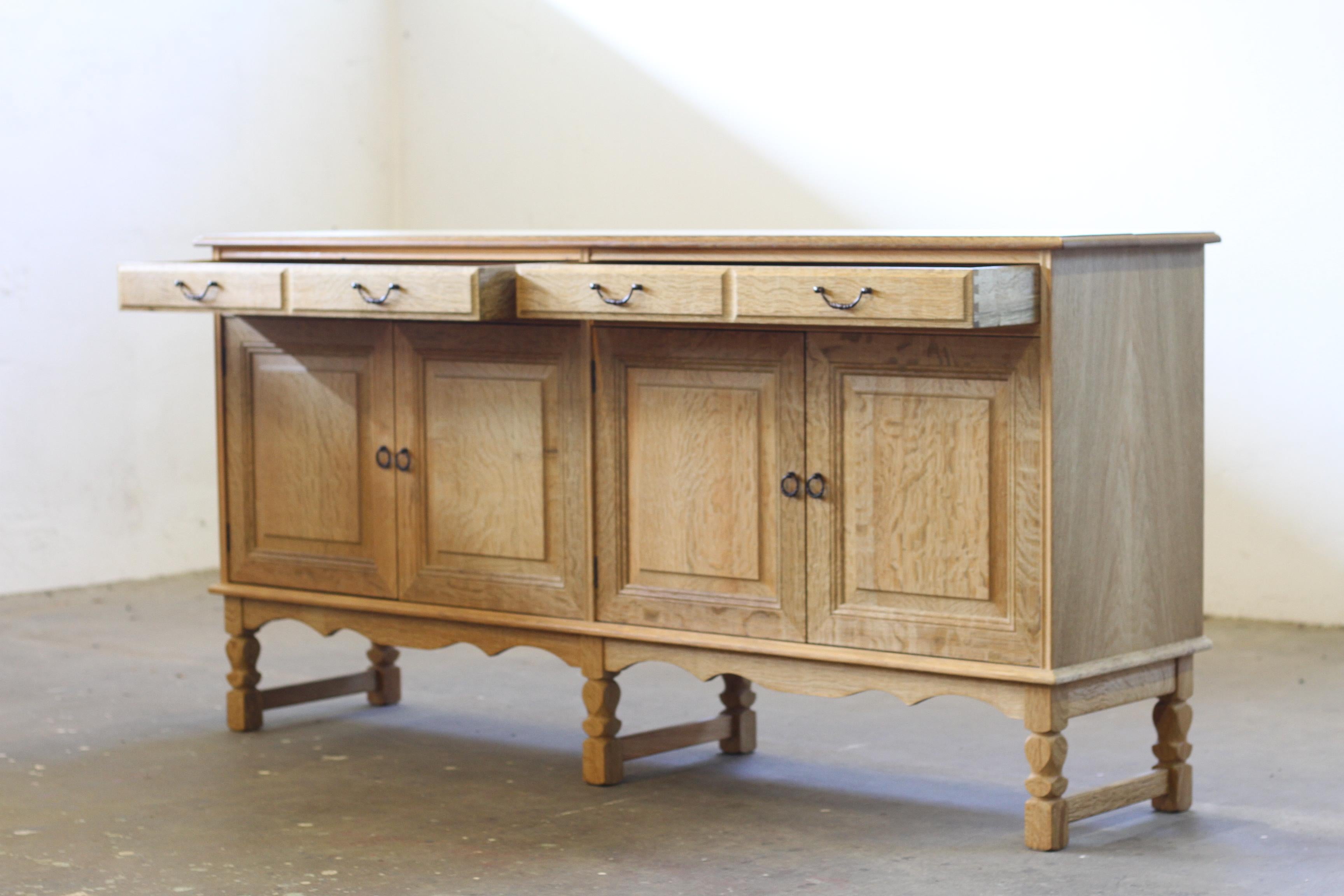 Danish Modern Low sideboard in Light Oak, 1987 Style of Henning Kjærnulf For Sale 5
