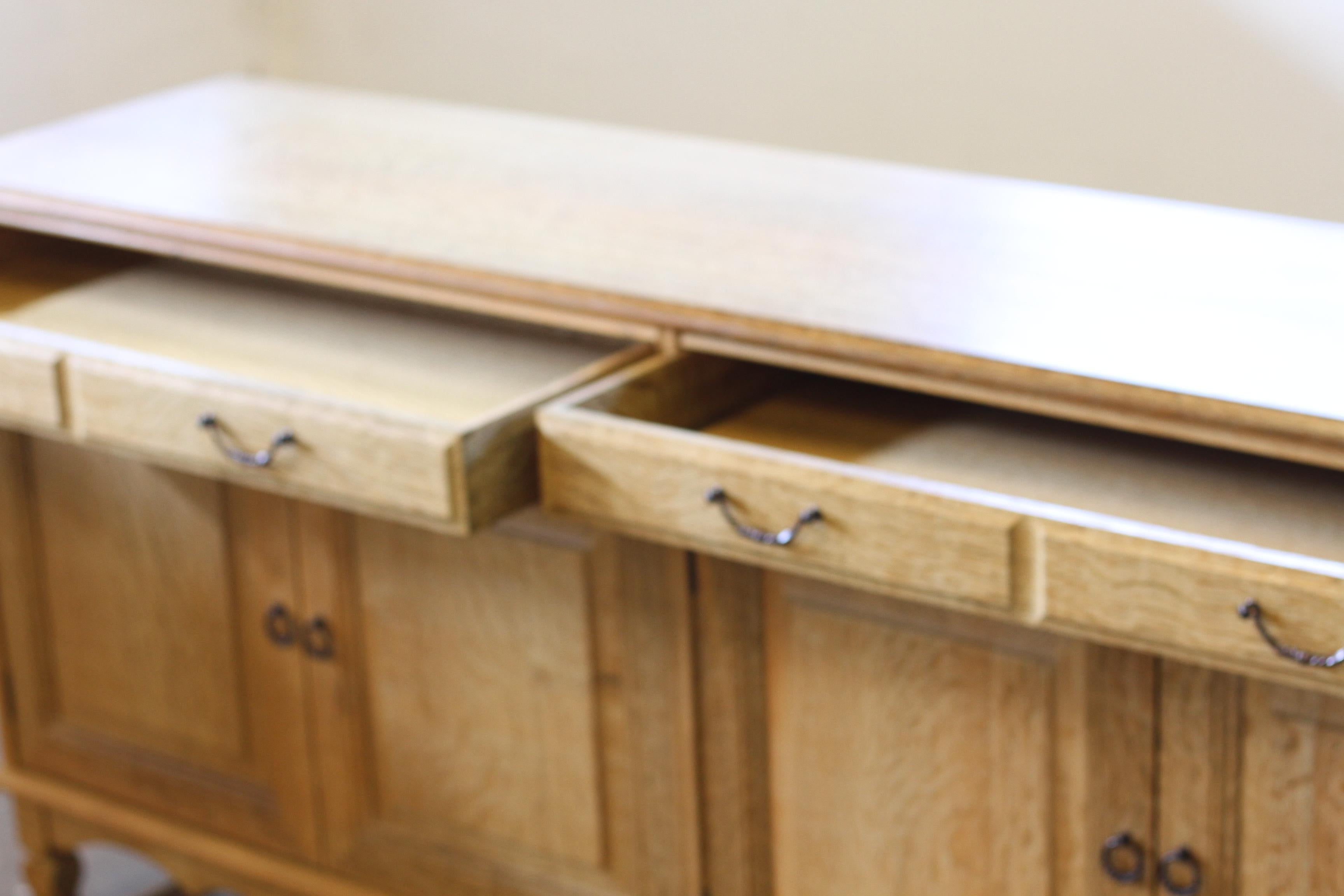 Danish Modern Low sideboard in Light Oak, 1987 Style of Henning Kjærnulf For Sale 6
