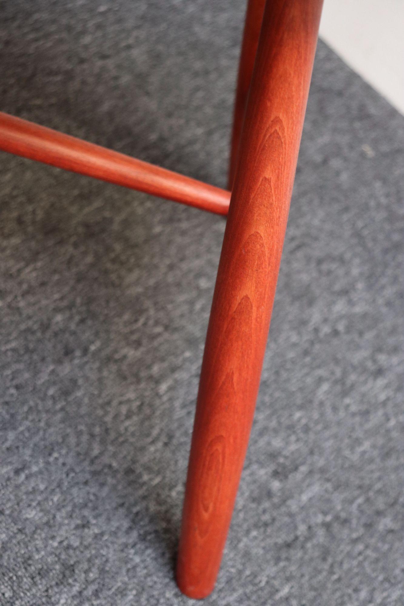 Danish Modern Low Stool in Red Stained Oak by Ejvind Johansson for FDB Mobler For Sale 12