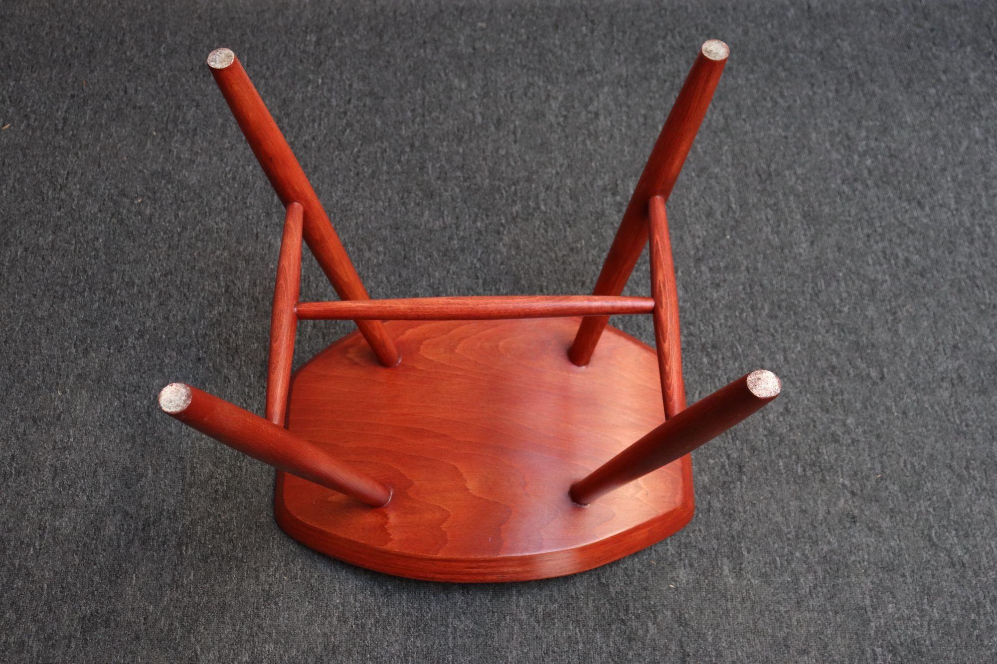 Danish Modern Low Stool in Red Stained Oak by Ejvind Johansson for FDB Mobler For Sale 3
