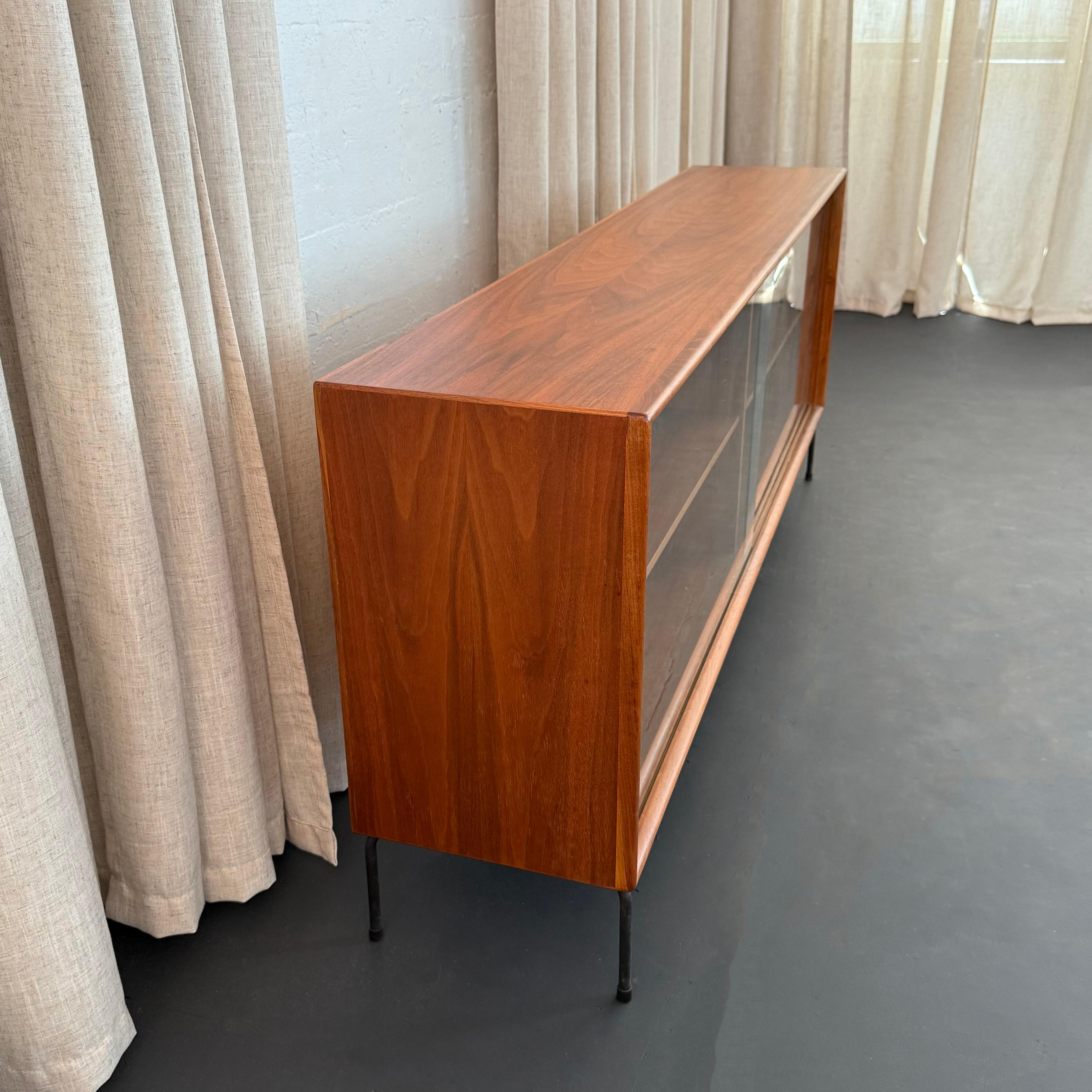 Danish Modern Low Teak Credenza By Axel Christensen For Aco Møbler For Sale 5