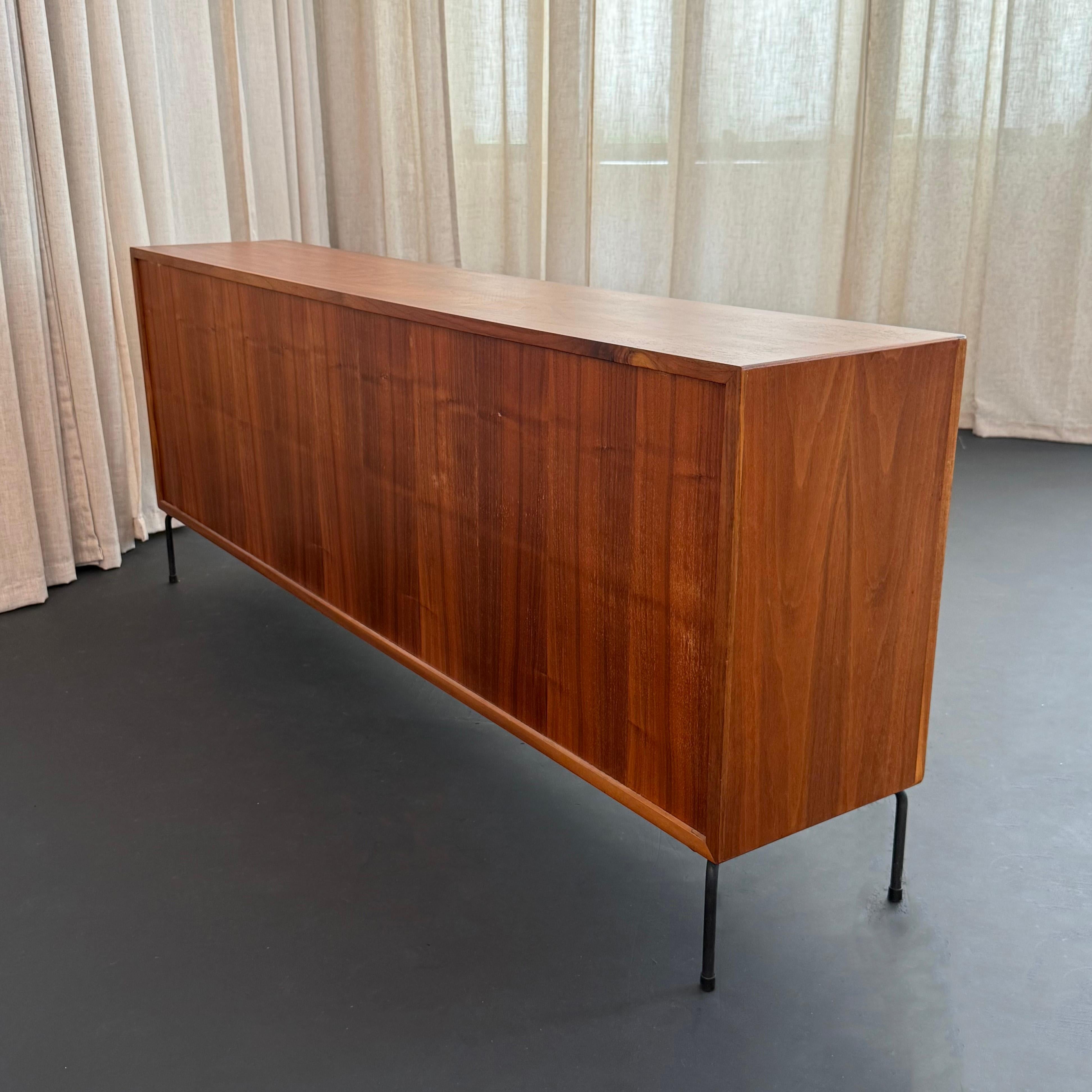 Danish Modern Low Teak Credenza By Axel Christensen For Aco Møbler For Sale 6