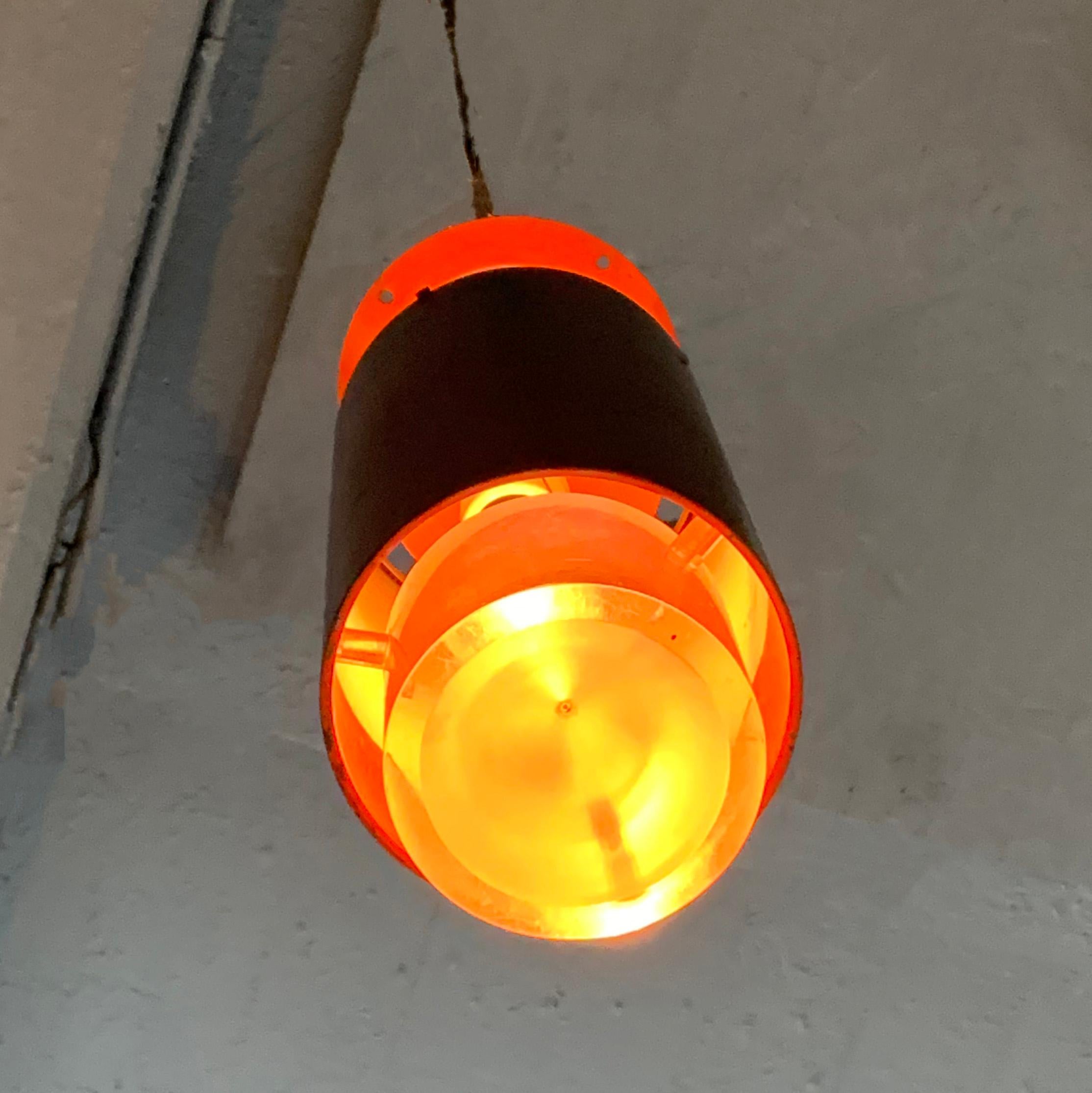 Danish Modern Lucite and Aluminum Cylinder Pendant Light by Simon Henningsen In Good Condition For Sale In Brooklyn, NY