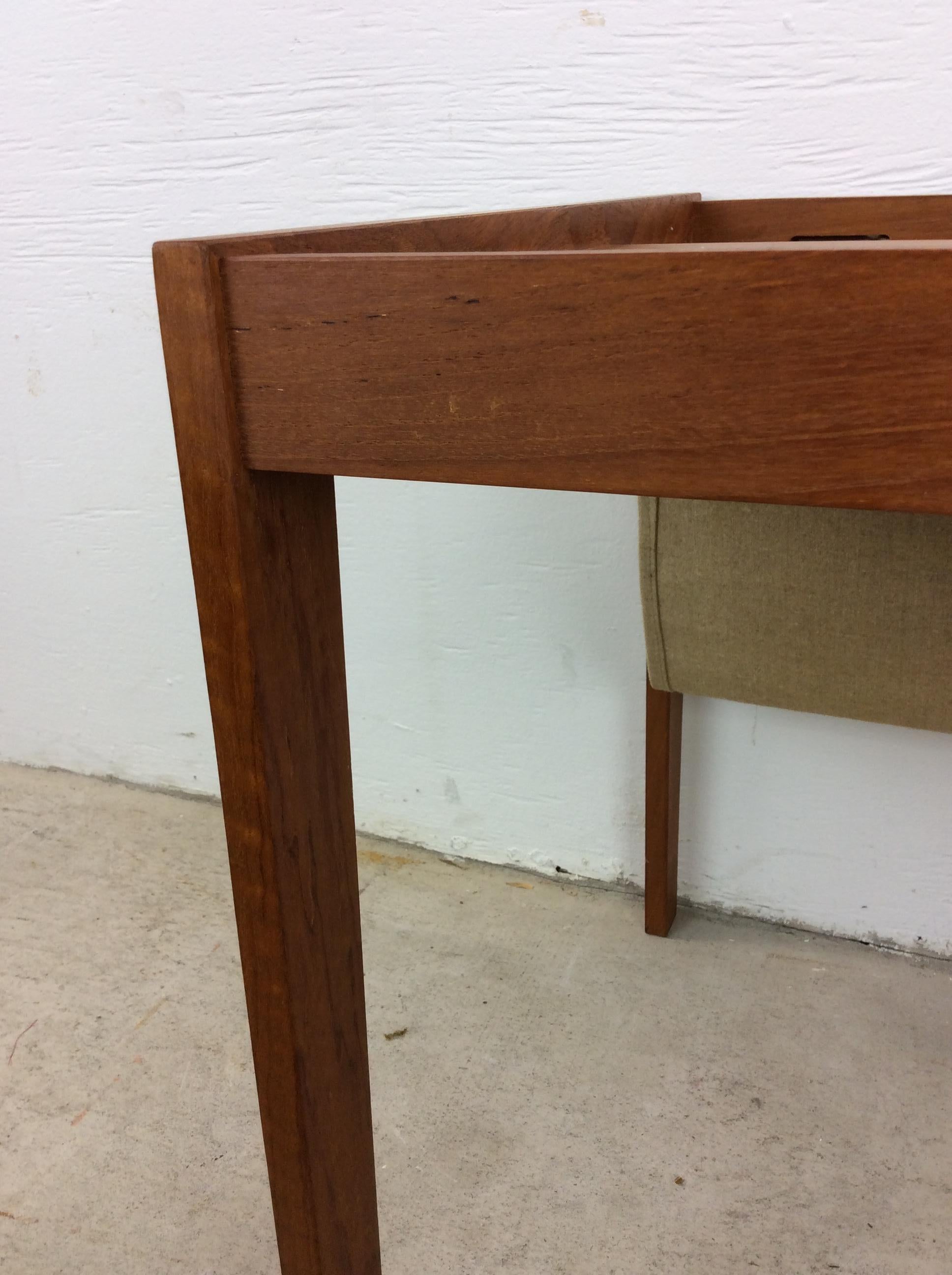 Danish Modern Magazine Table with Canvas Sling For Sale 13
