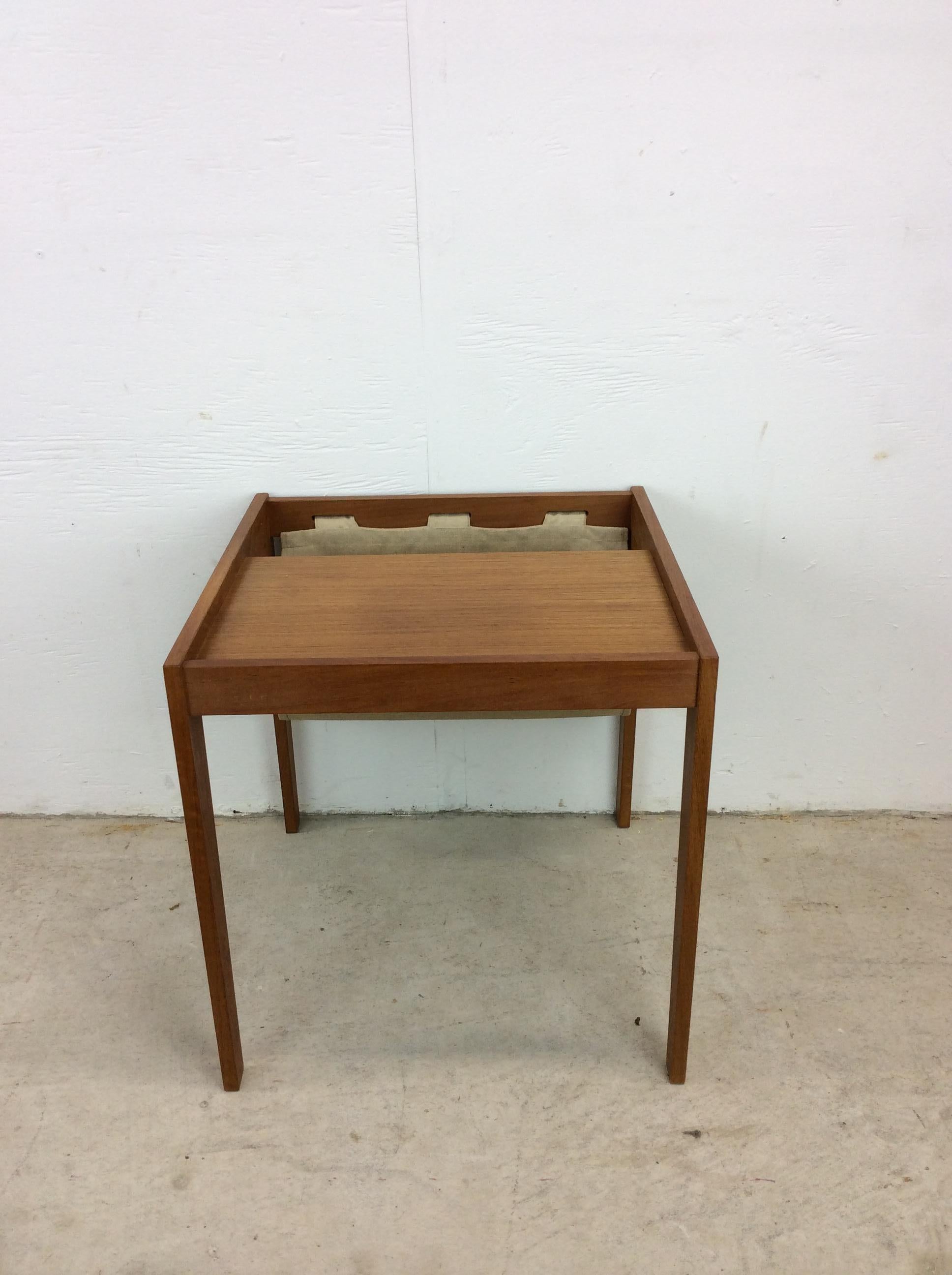 Danish Modern Magazine Table with Canvas Sling For Sale 15
