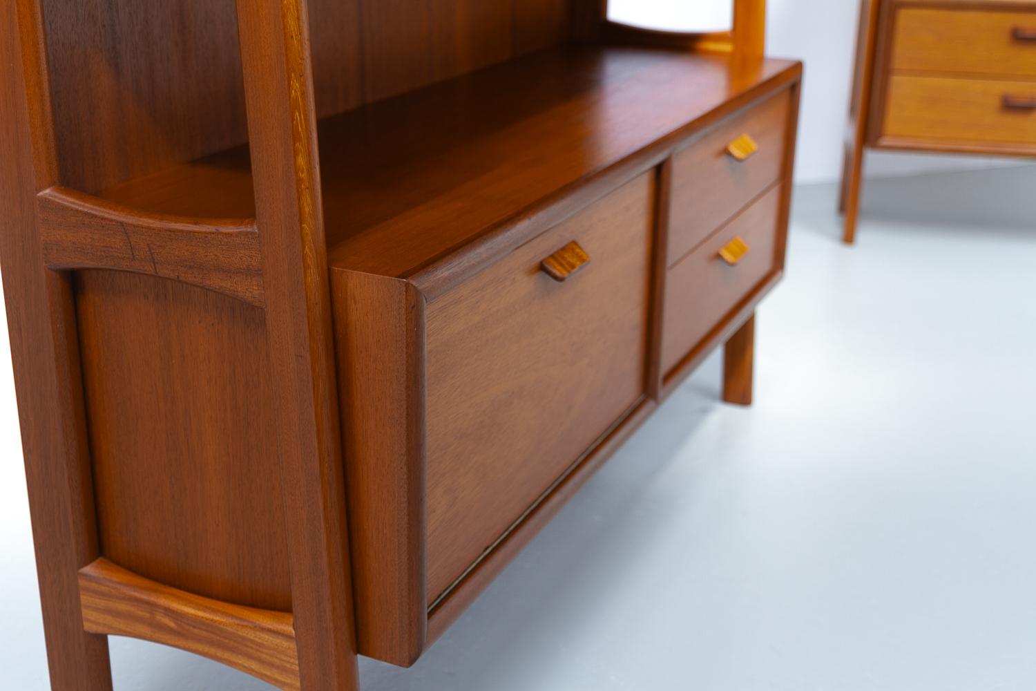 Danish Modern Mahogany Bookcases, 1960s. Set of 2. For Sale 4