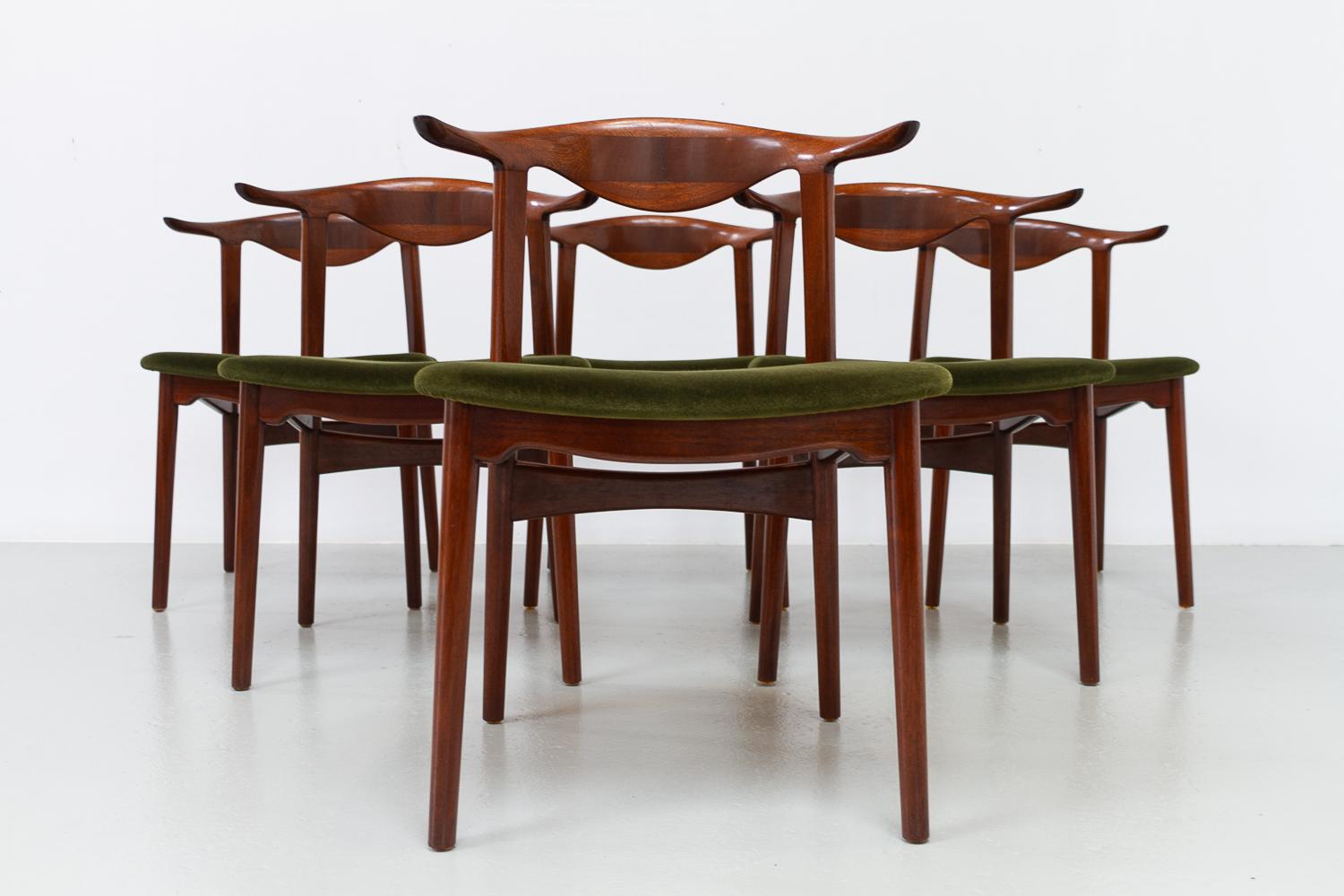 Scandinavo moderno Sedie moderne danesi a corno di mucca in mogano, anni '40, set di 6 in vendita