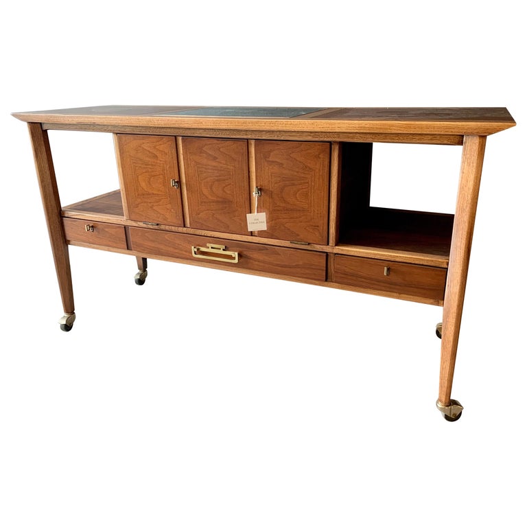 Table roulante vintage marqueterie – chariot de service / bar - Ameublement