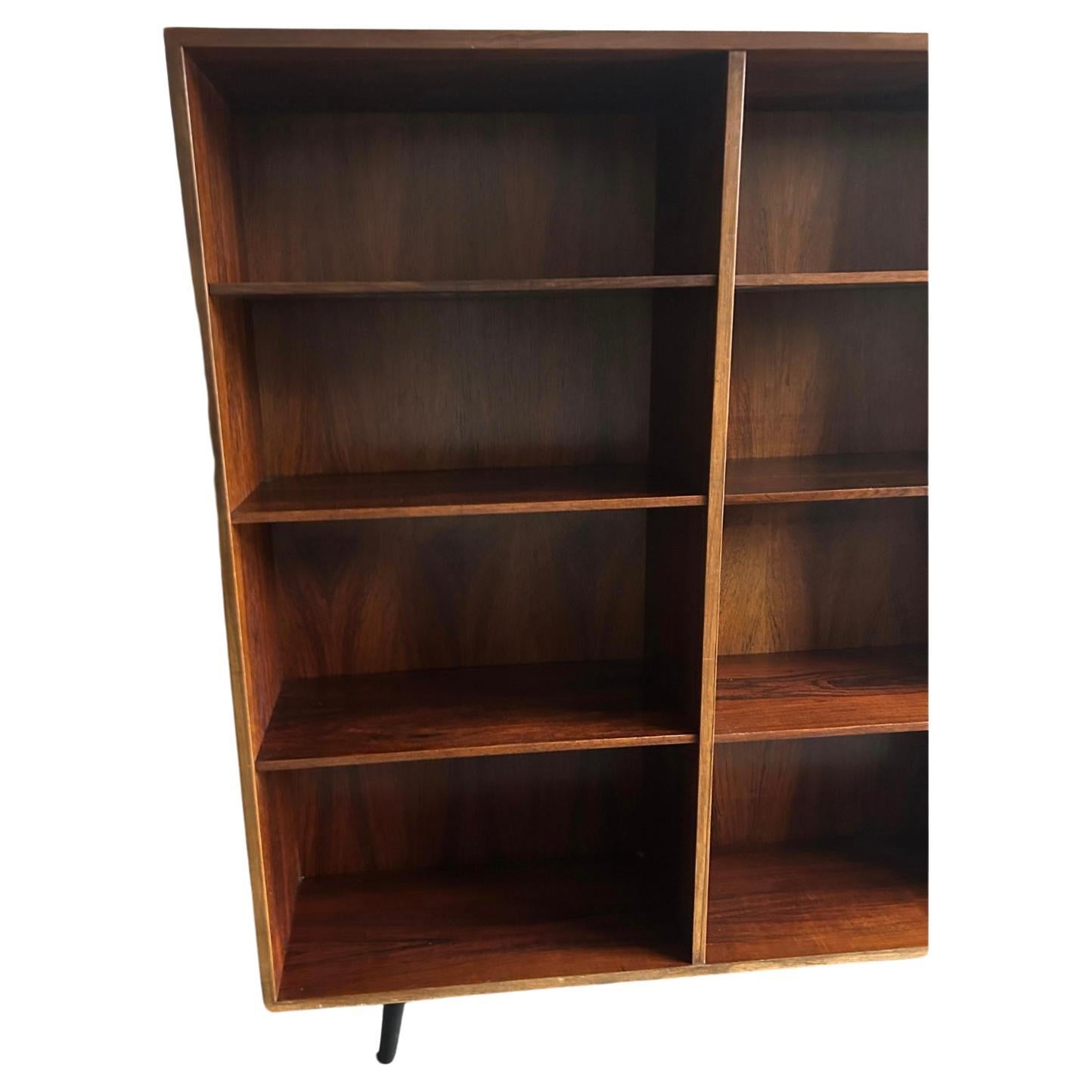 Danish Modern Mid century Rosewood wide Wall Floor Bookcase shelves In Good Condition For Sale In BROOKLYN, NY