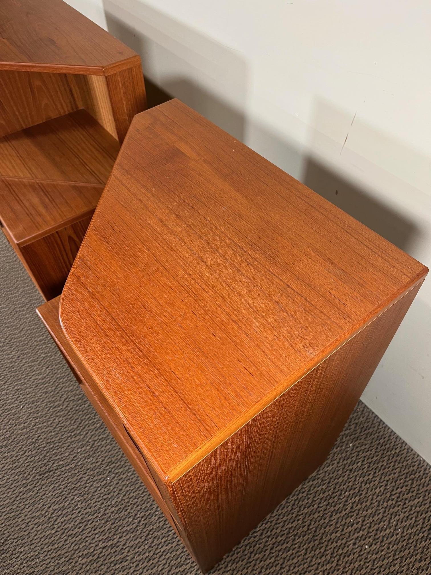 20th Century Danish Modern Midcentury Teak Nightstands Bedside Tables by Hundevad