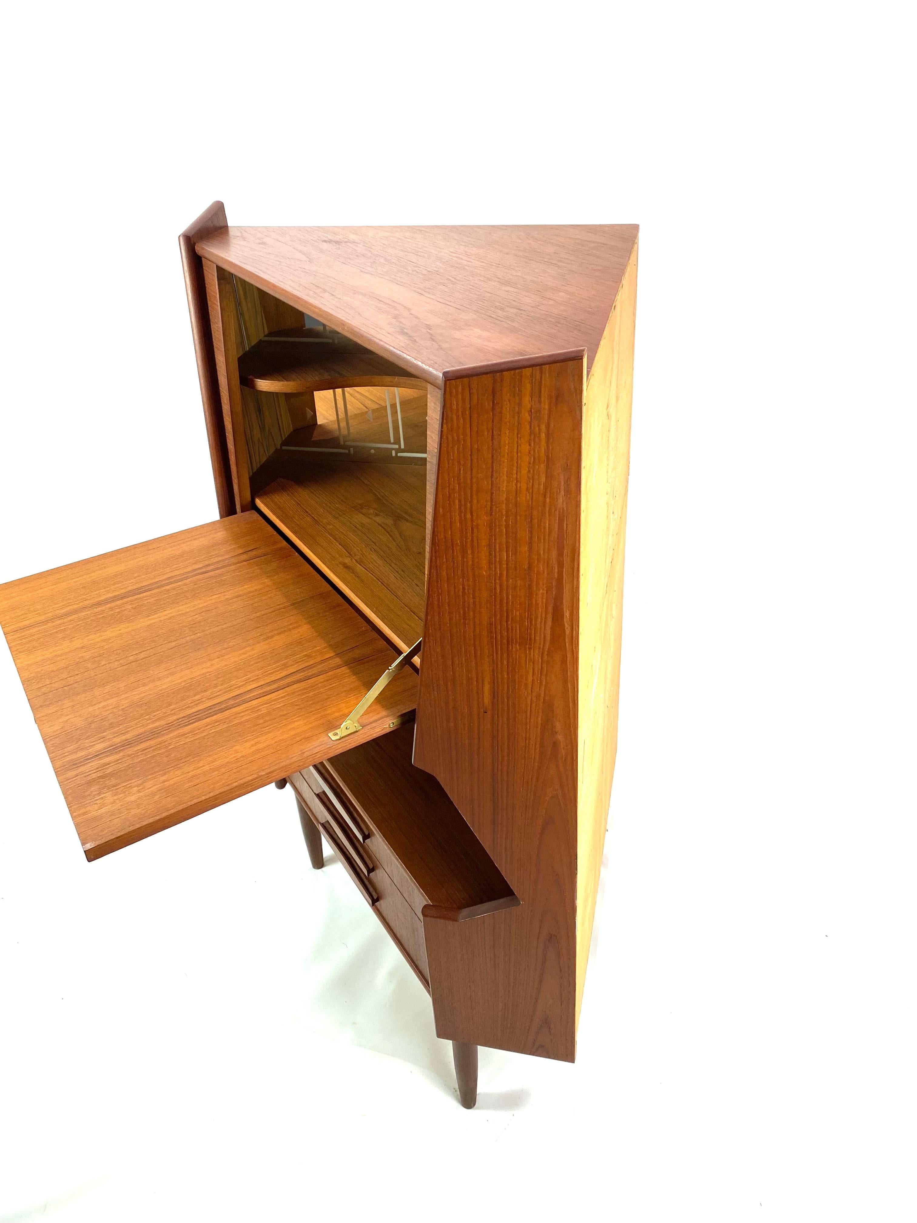 Corner Bar Cabinet Made In Teak, Danish Design From 1960's In Excellent Condition For Sale In Lejre, DK