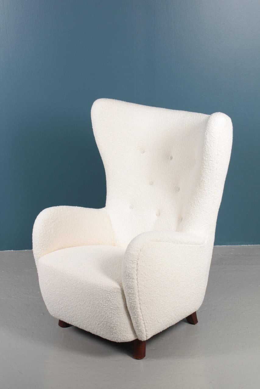 Danish Modern Midcentury Lounge Chair in Boucle Wool, 1940s 6