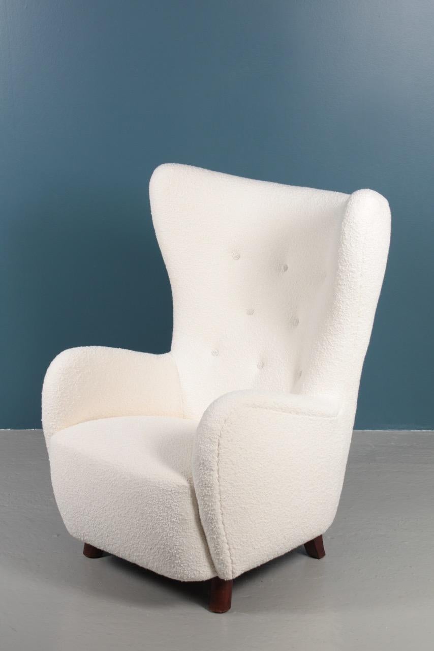 Danish Modern Midcentury Lounge Chair in Boucle Wool, 1940s 4