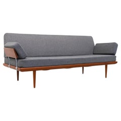 Cama de día danesa moderna de teca Minerva, de Hvidt & Mølgaard para France & Søn, años 60.
