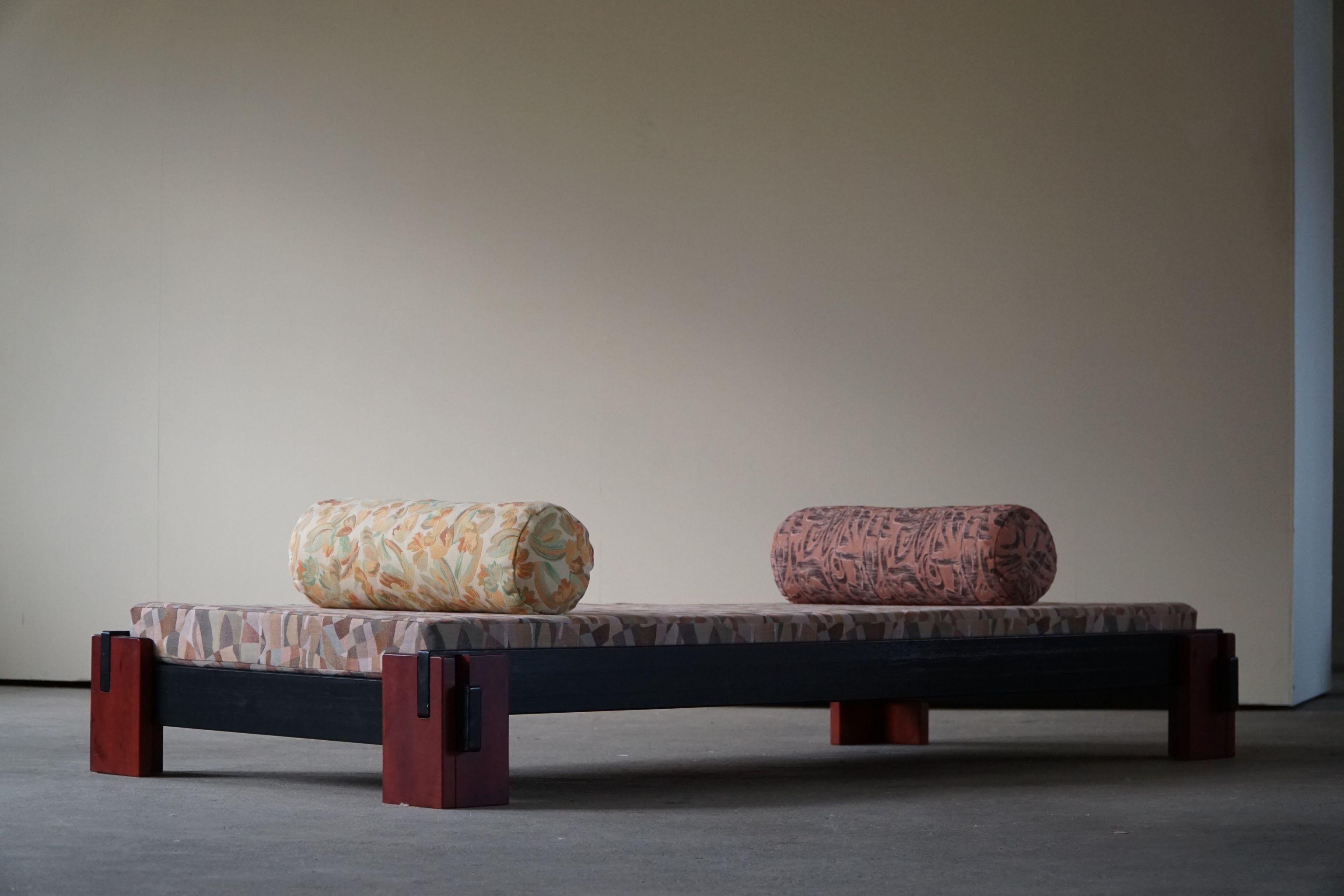 Bauhaus Danish Modern, Minimalist Daybed Reupholstered in Vintage Fabric, Made in 1980s For Sale