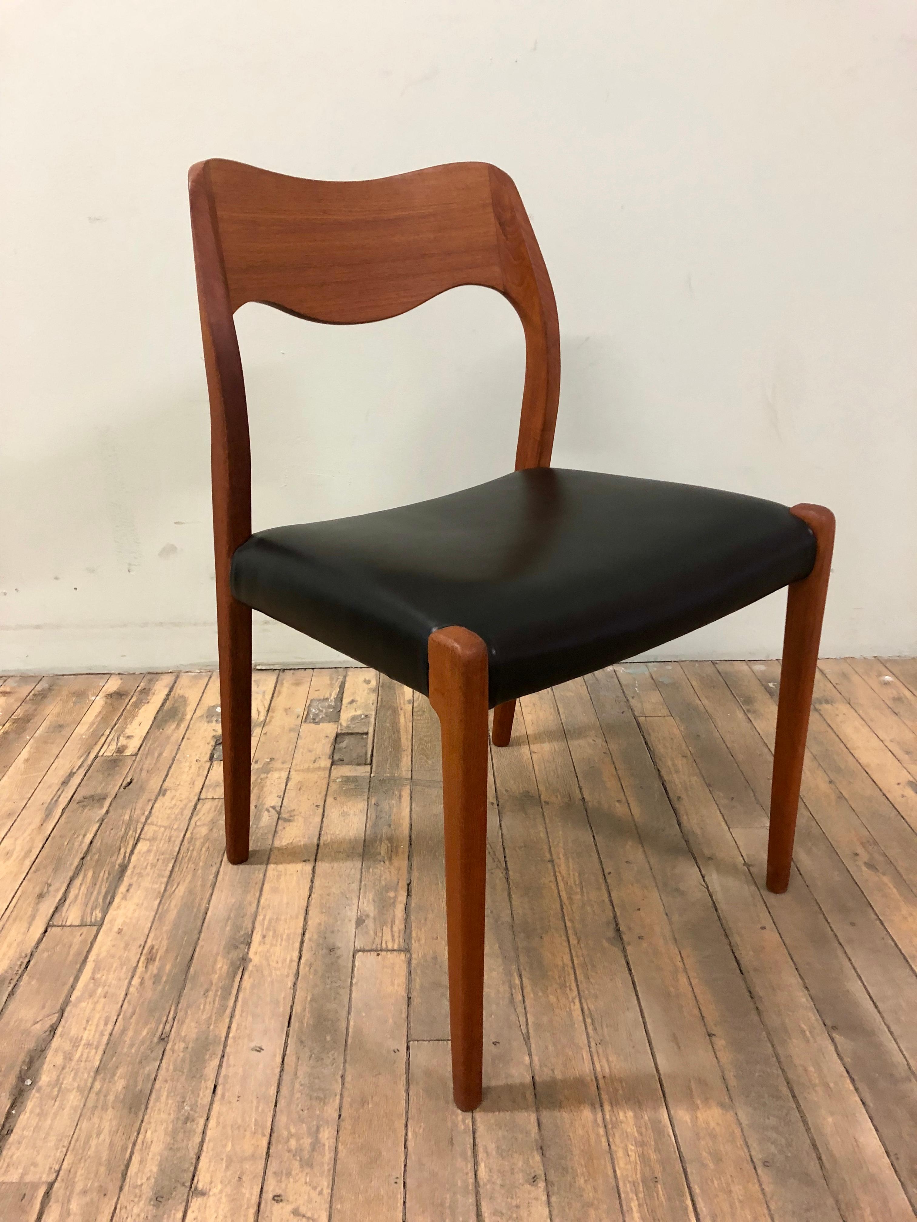 Danish Modern Møller Dining Chairs In Excellent Condition In Minneapolis, MN