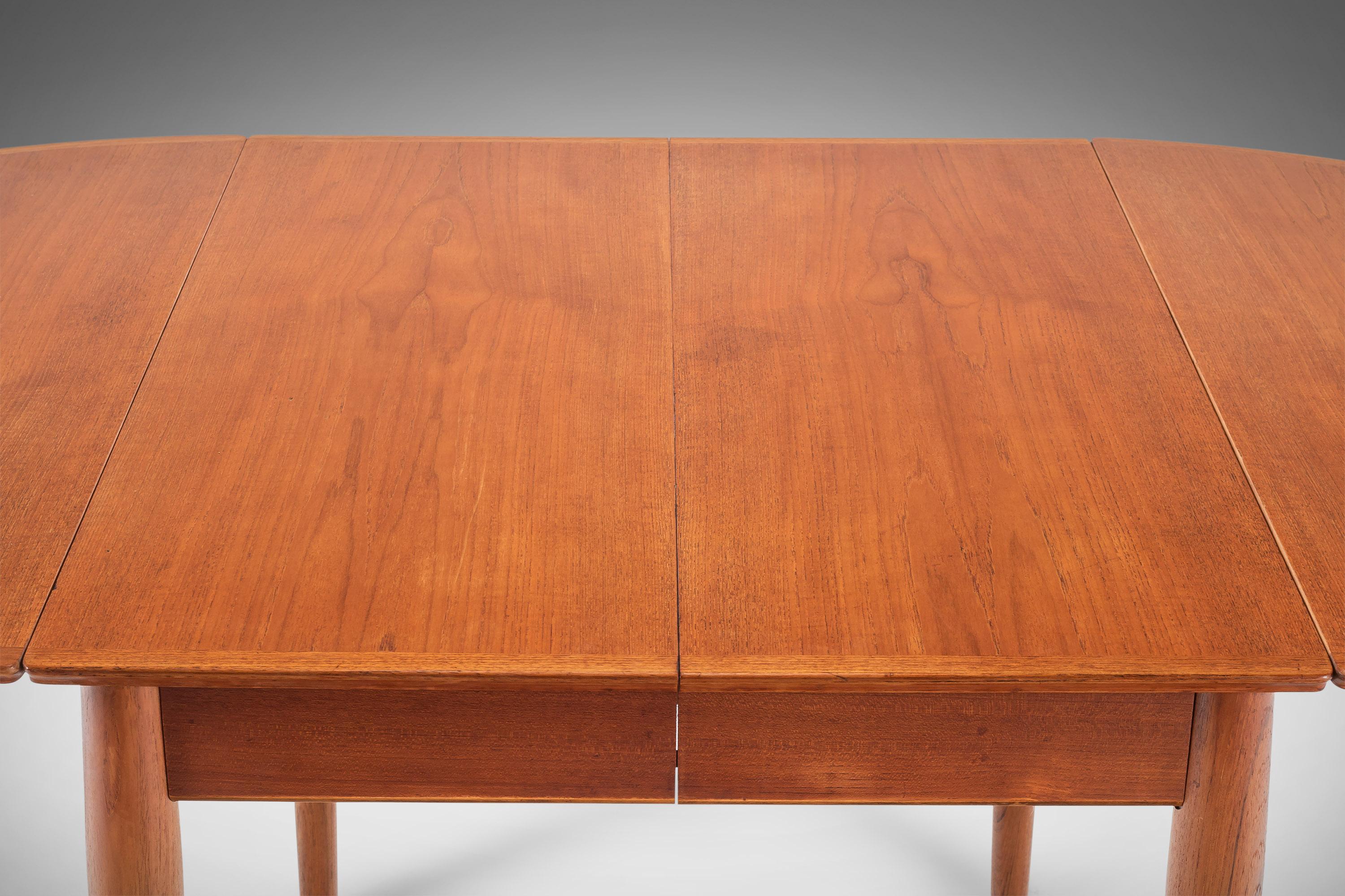 Model 227 Teak Long Extension Dining Table by Arne Vodder for Sibast, c. 1960s For Sale 7