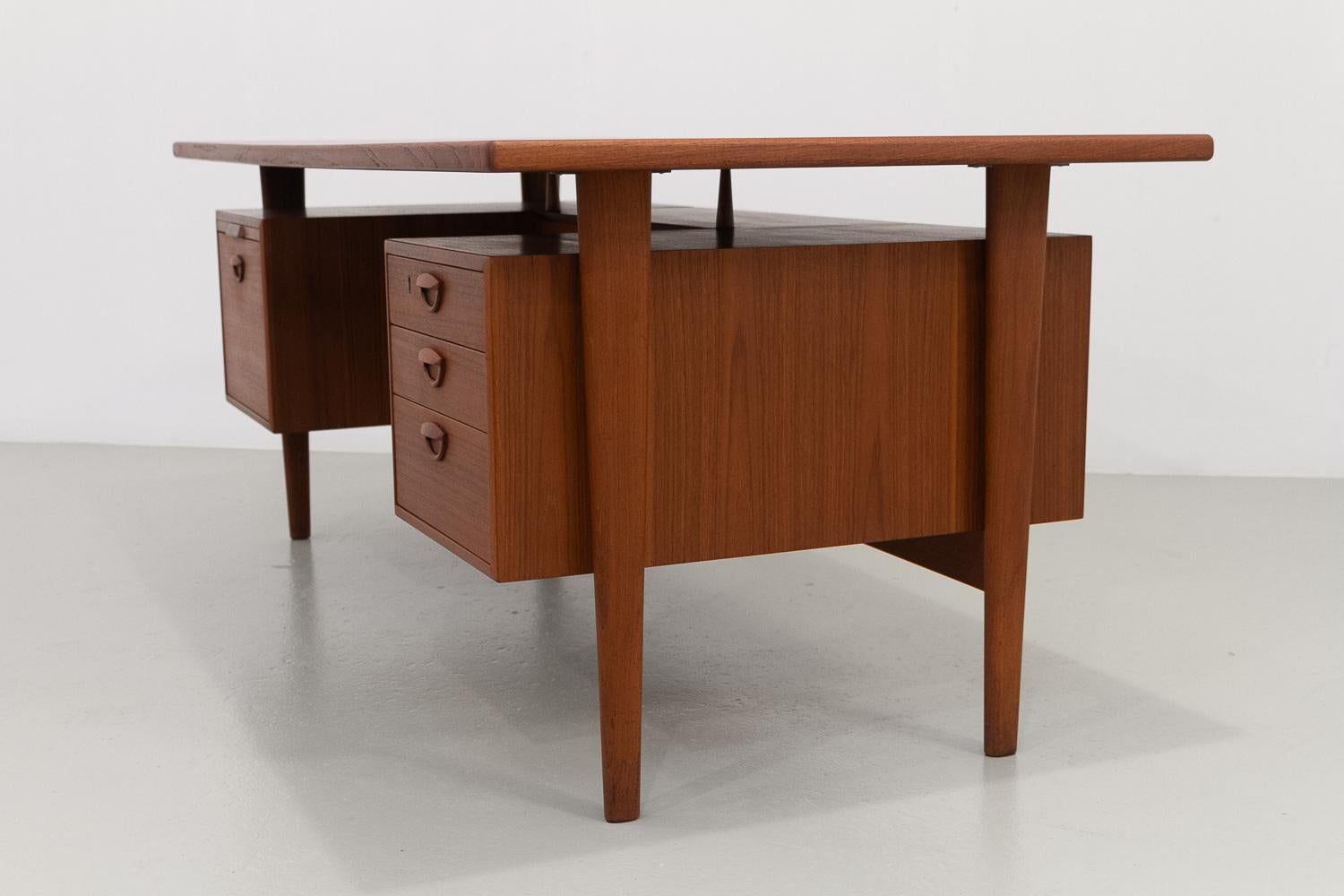 Danish Modern Model 58 Long Teak Desk by Kai Kristiansen by FM Møbler, 1960s. 5