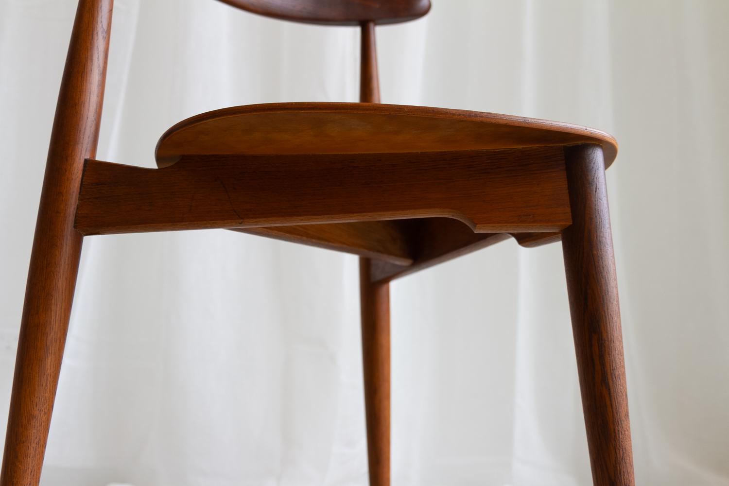 Danish Modern Model FH4103 Chair by Hans J. Wegner. 1950s. For Sale 2