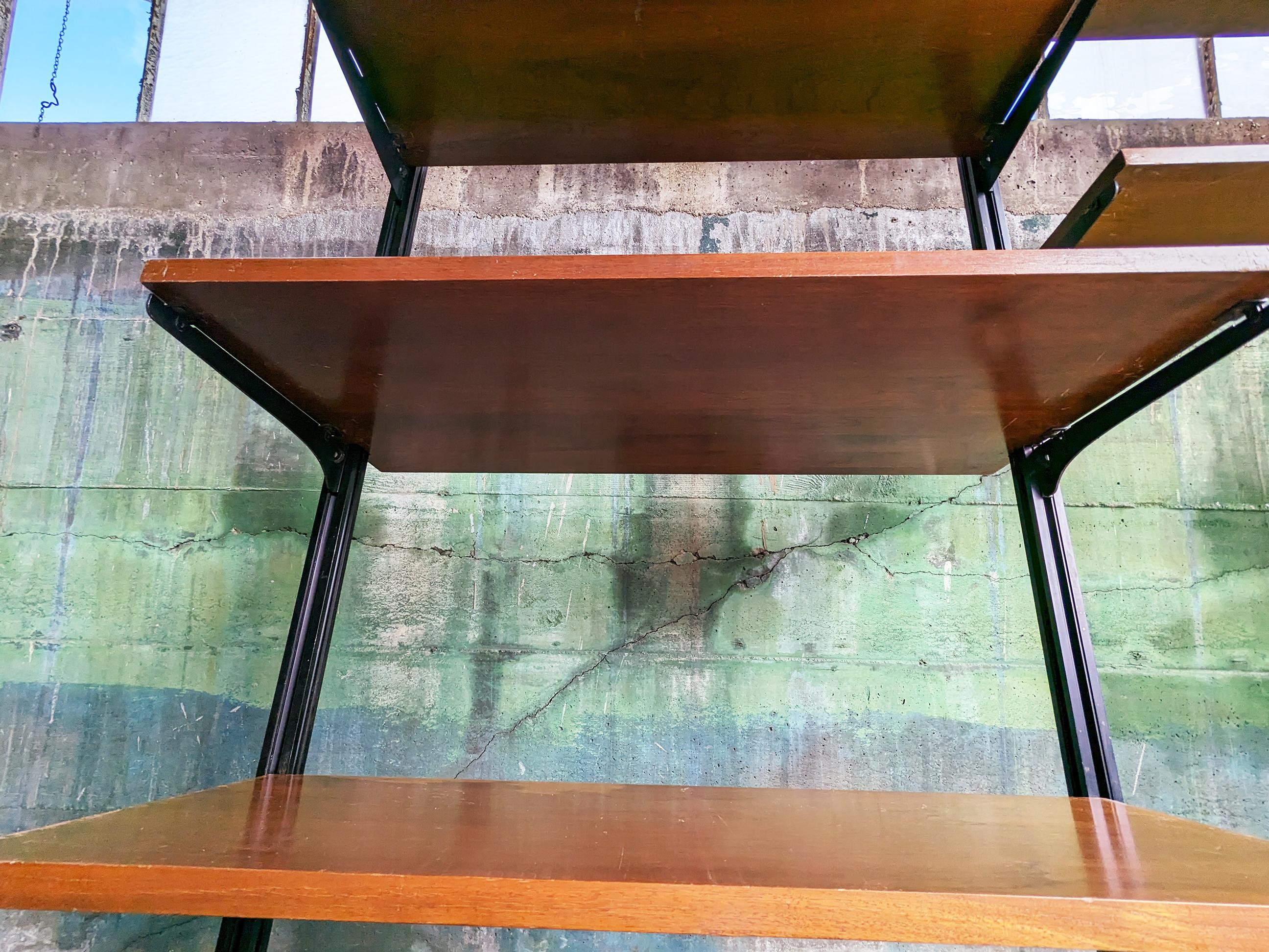 Scandinavo moderno Scaffale Modulare Modulare Modulare Regolabile Danese 1960s-- 22 pz. in vendita