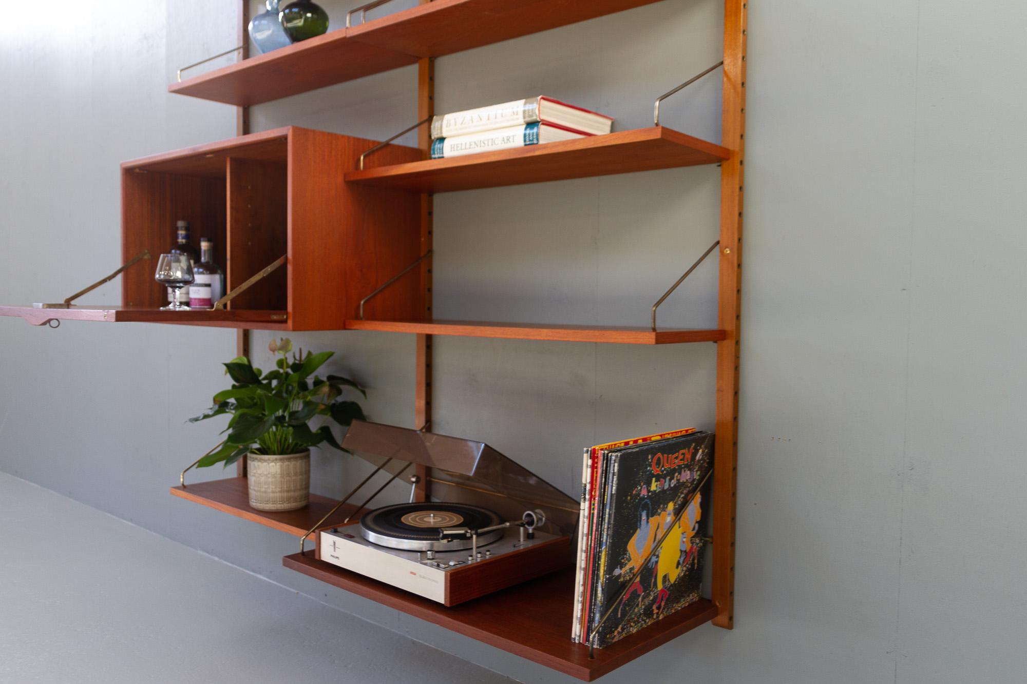Danish Modern Modular Teak Wall Unit by Poul Cadovius for Cado 1950s 10