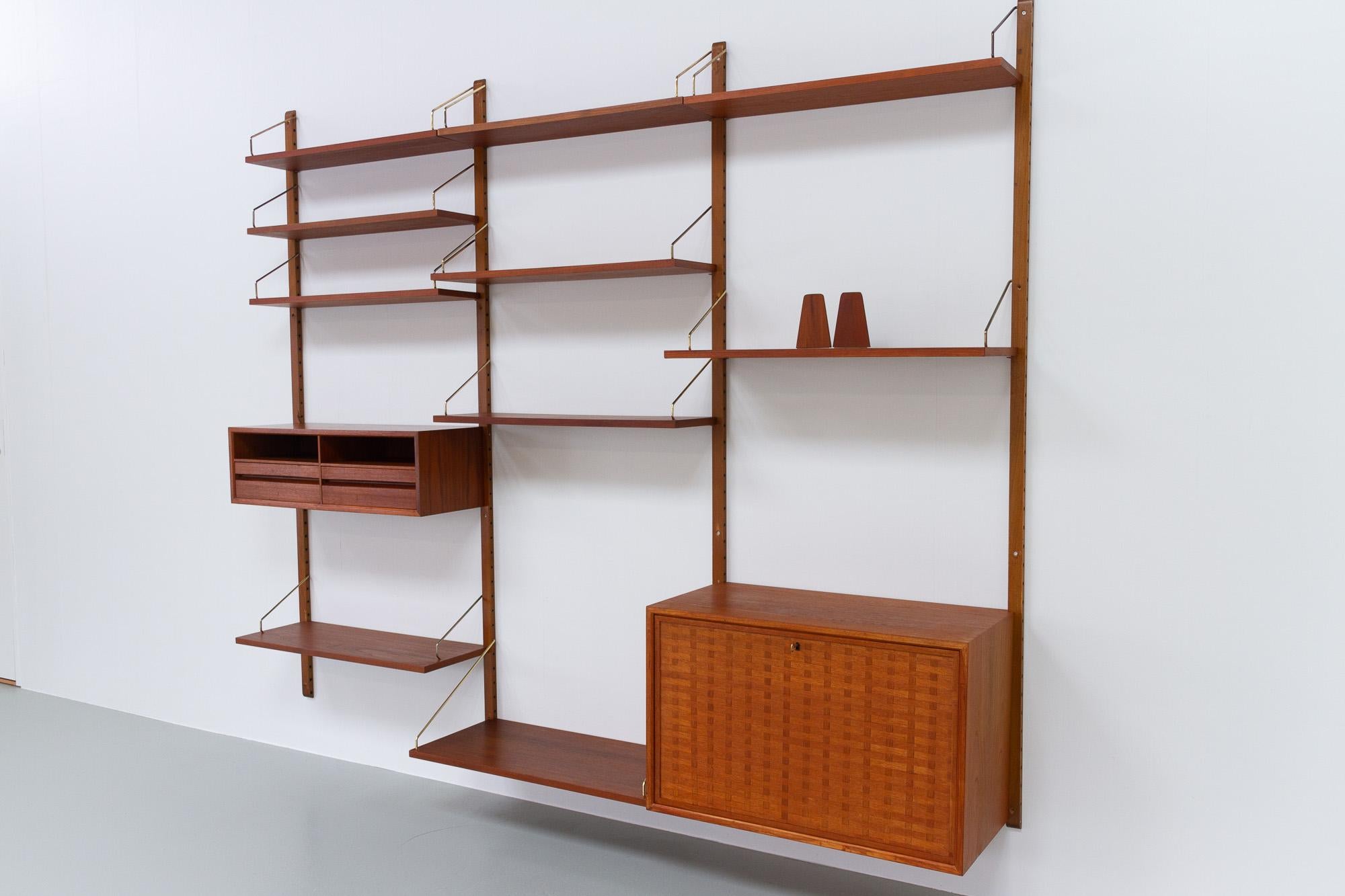 Modularer dänischer Wandschrank aus Teakholz von Poul Cadovius für Cado, 1960er Jahre 6