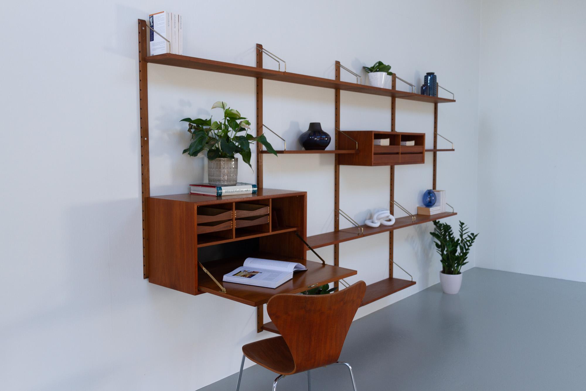 Danish Modern Modular Teak Wall Unit by Poul Cadovius for Cado, 1960s For Sale 8