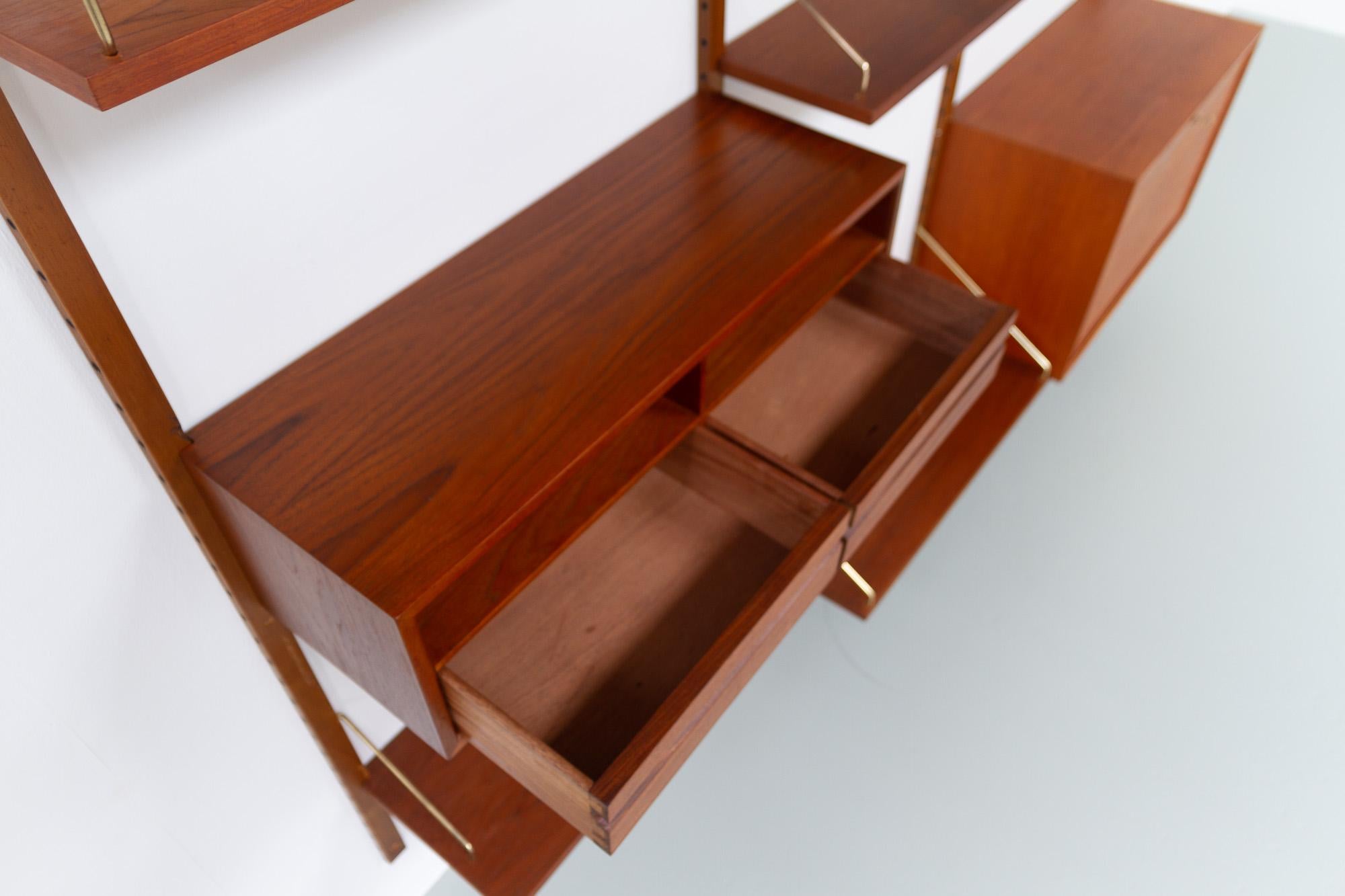 Danish Modern Modular Teak Wall Unit by Poul Cadovius for Cado, 1960s In Good Condition In Asaa, DK