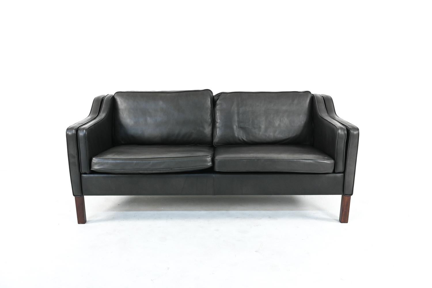 Danish Modern Mogens Hansen Leather Sofa Suite, c. 1970's 4