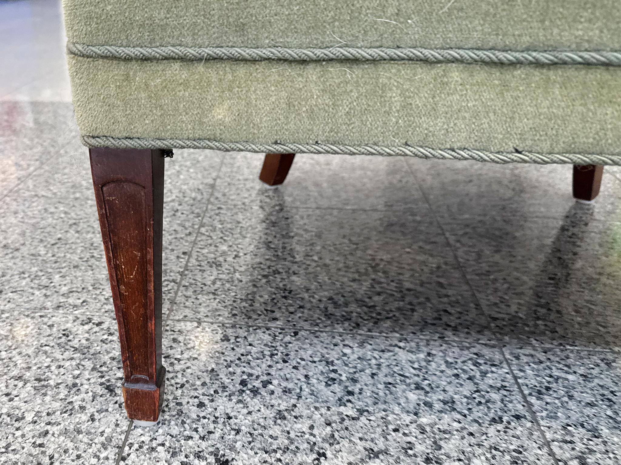 Danish Modern Mohair Wingback Armchair in the Style of Frits Henningsen im Angebot 3