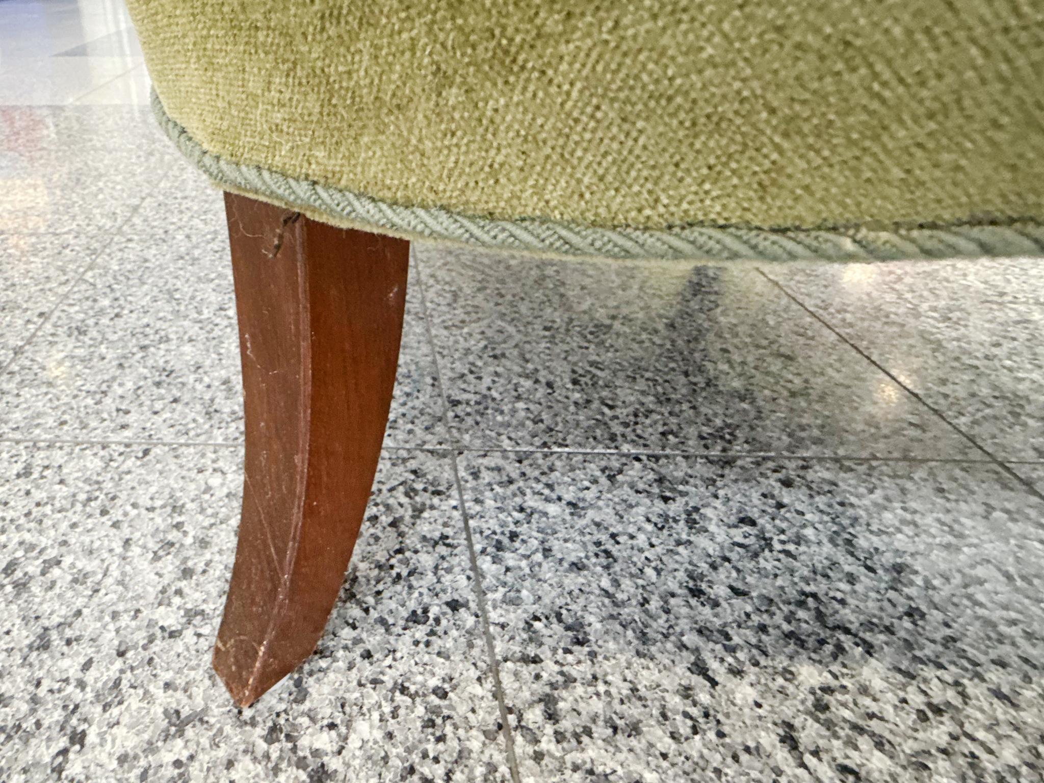 Danish Modern Mohair Wingback Armchair in the Style of Frits Henningsen im Angebot 5