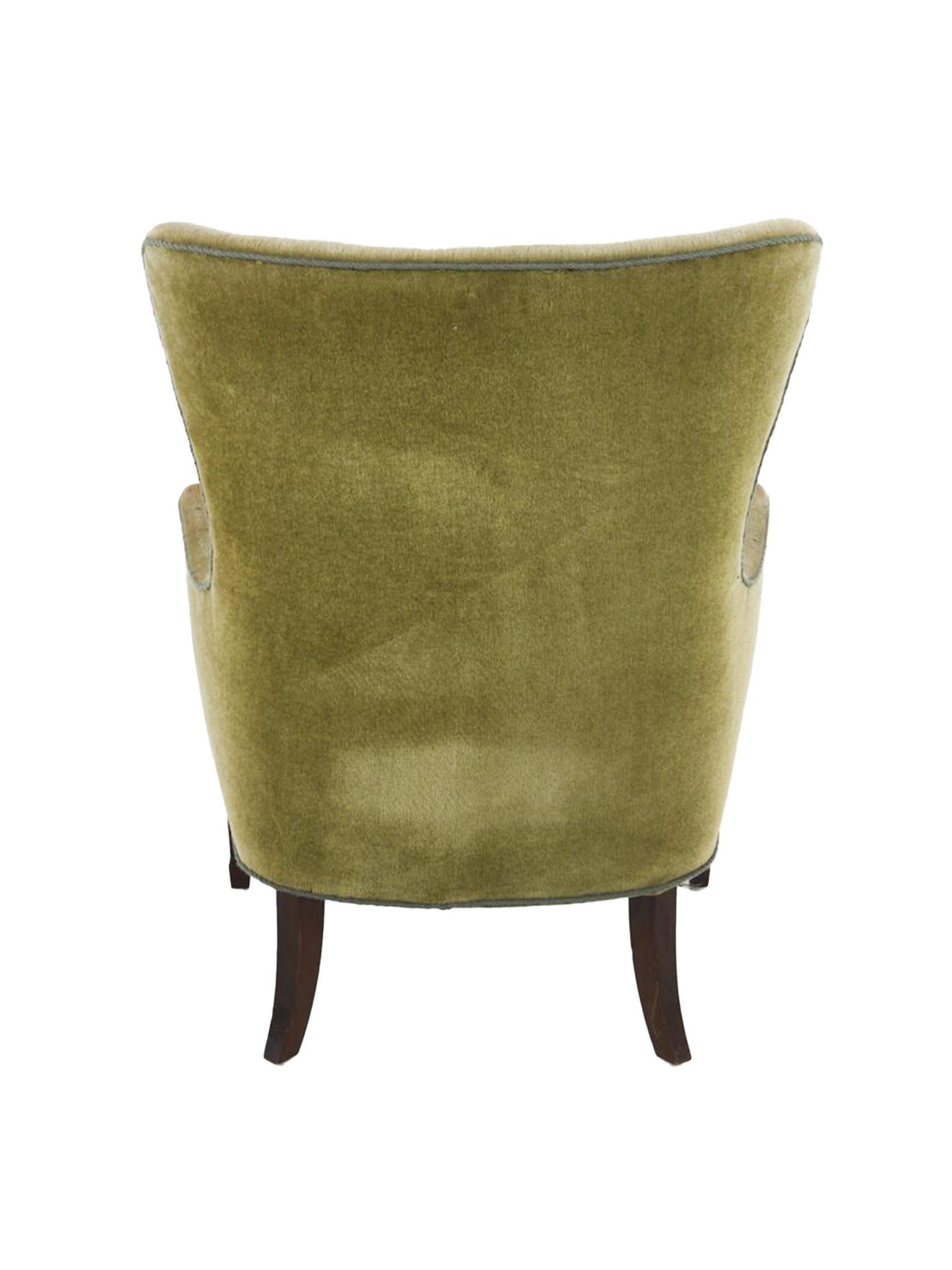 Danish Modern Mohair Wingback Armchair in the Style of Frits Henningsen im Angebot 6