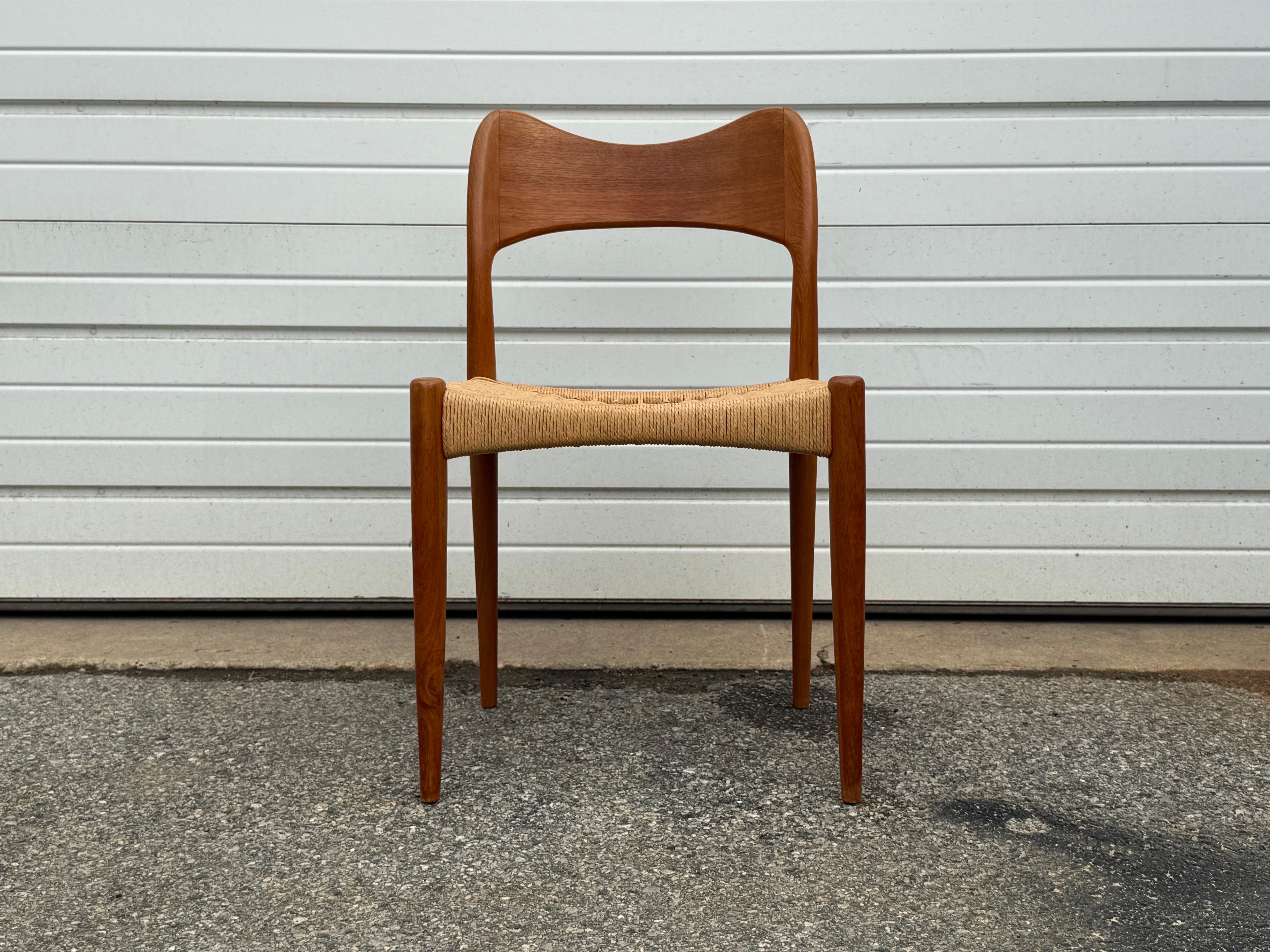 Dänische Moderne Neils Moller Stil Teakholz Papierschnur/Esszimmerstühle  4er-Set im Angebot 5