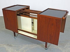 Danish Modern Niels Erik Glasdem Jensen for Illum Bolighus Sliding Teak Bar Cart