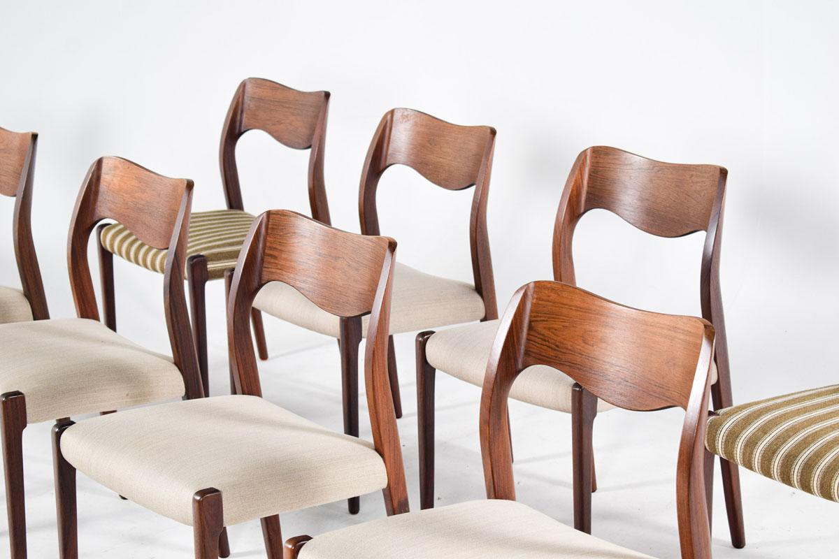 Danish Modern Niels O. Moller Set of 8 Rosewood Model 71 Dining Chairs, 1950s In Good Condition In Lisboa, Lisboa