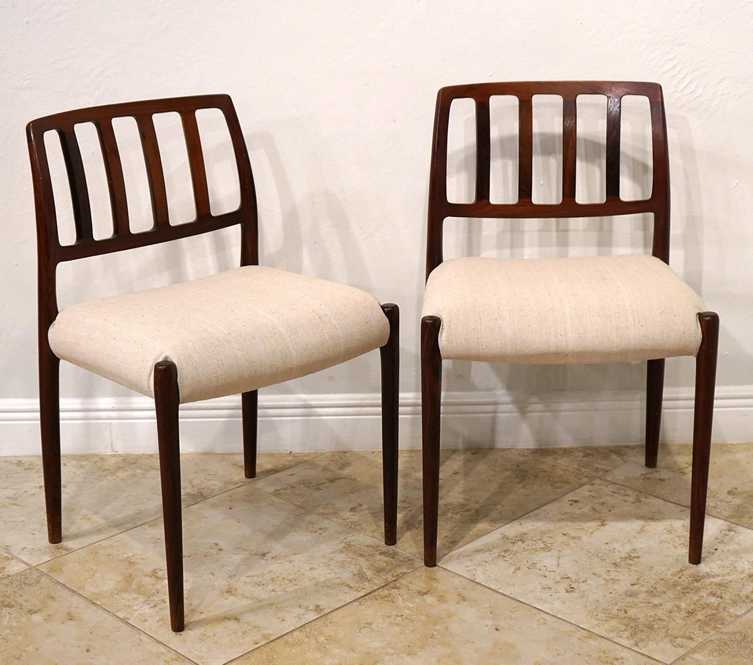Ensemble de 4 chaises de salle à manger danoises modernes Niels Otto Moller en vente 4