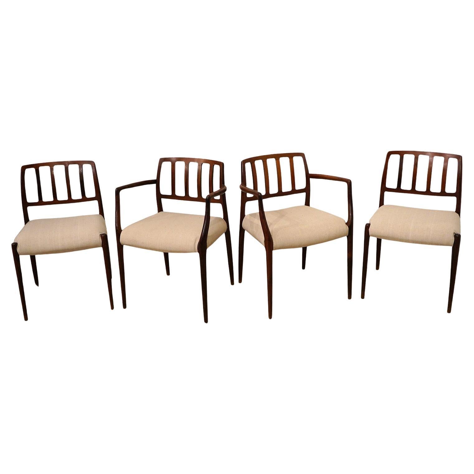 Ensemble de 4 chaises de salle à manger danoises modernes Niels Otto Moller en vente