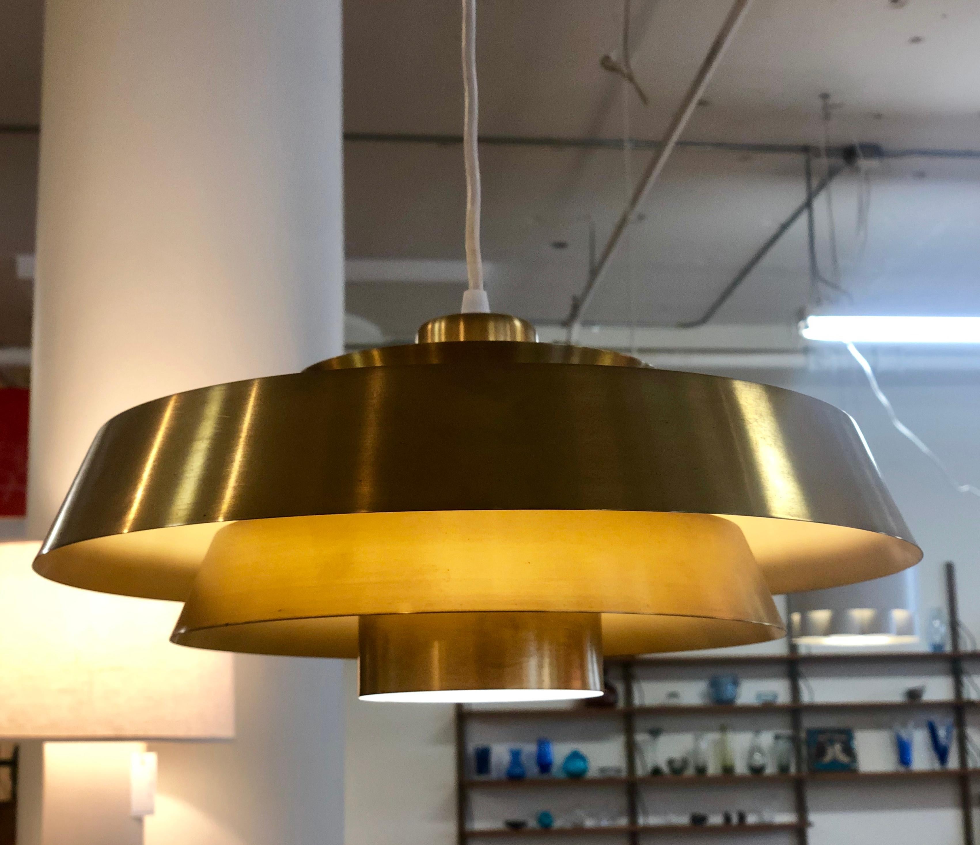 Danish Modern Nova Pendant In Excellent Condition In Minneapolis, MN