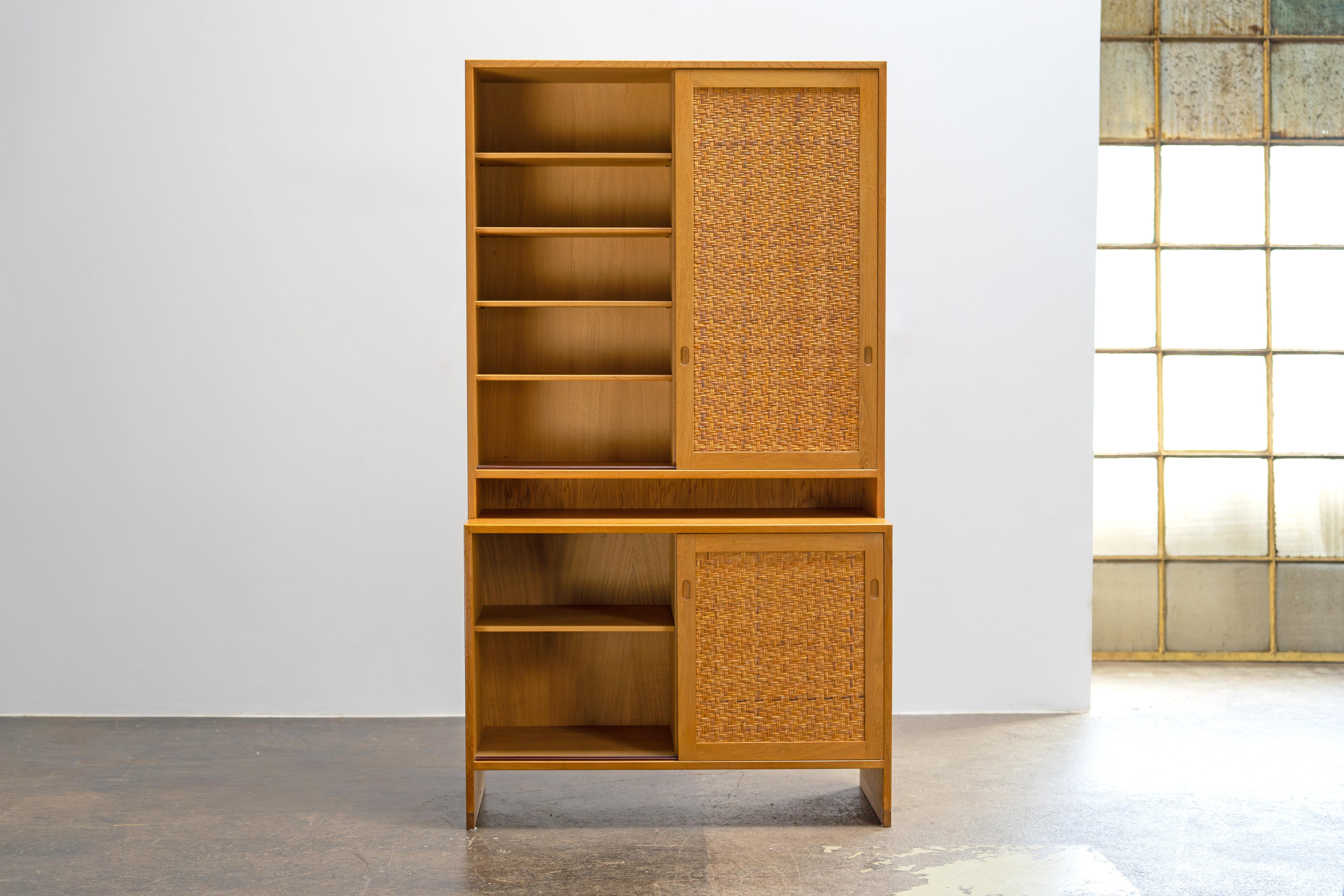 Armadio moderno danese in Oak e rattan di Hans J. Wegner Ry Mobler, anni '60 in vendita 5