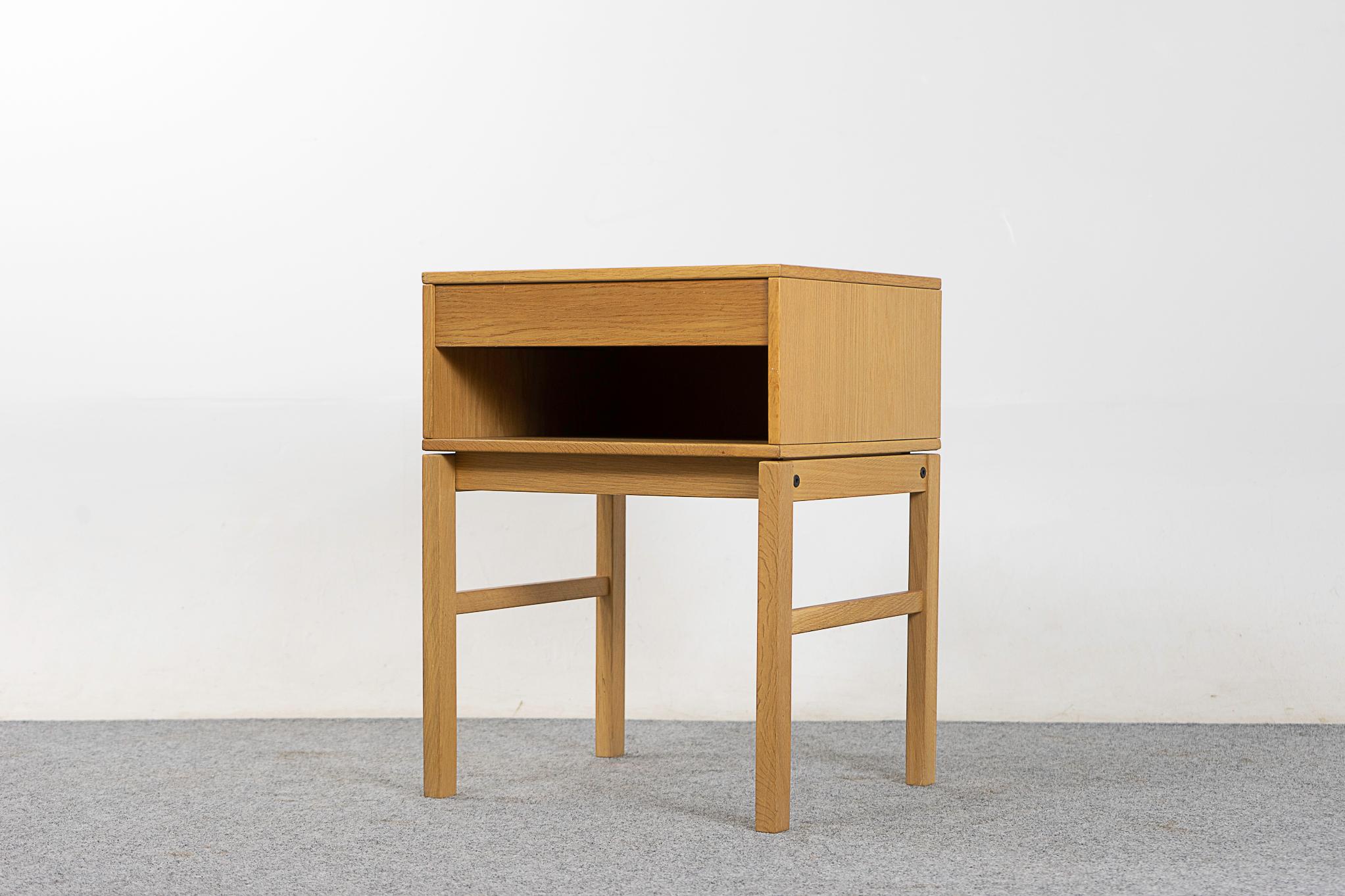 Danish Modern Oak Bedside Table For Sale 2