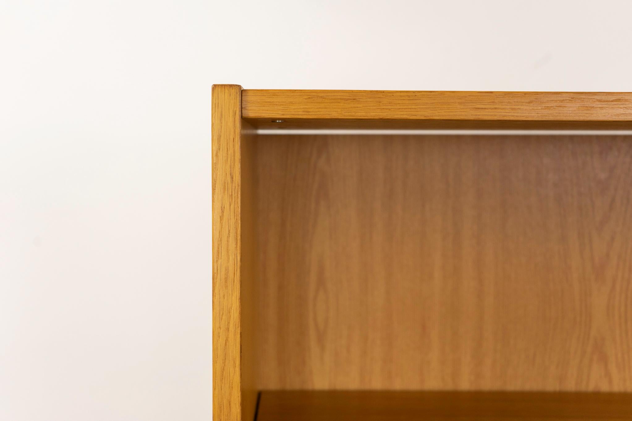 Scandinavo moderno Libreria moderna danese in Oak in vendita