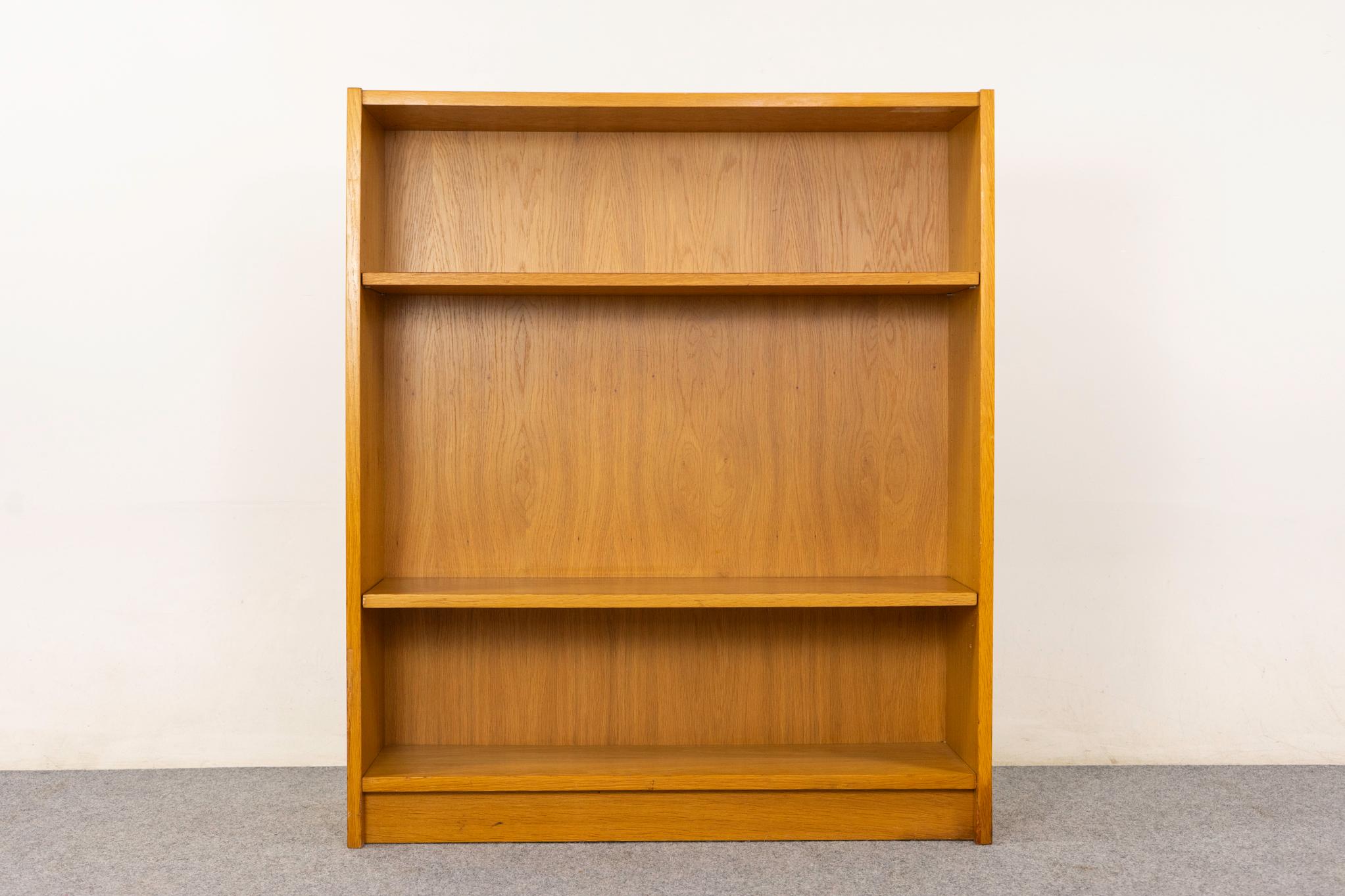 Libreria moderna danese in Oak In condizioni buone in vendita a VANCOUVER, CA