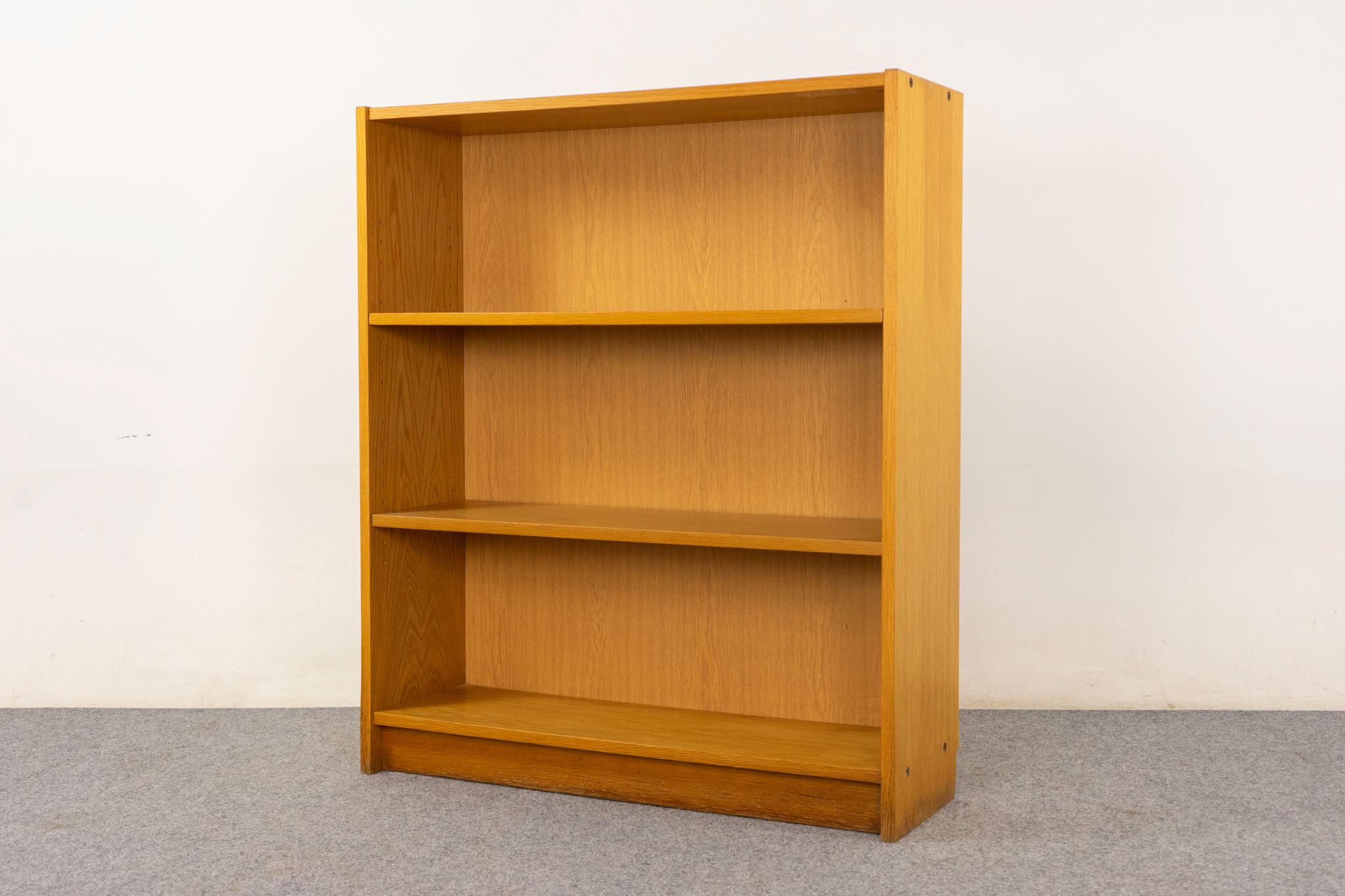 Quercia Libreria moderna danese in Oak in vendita