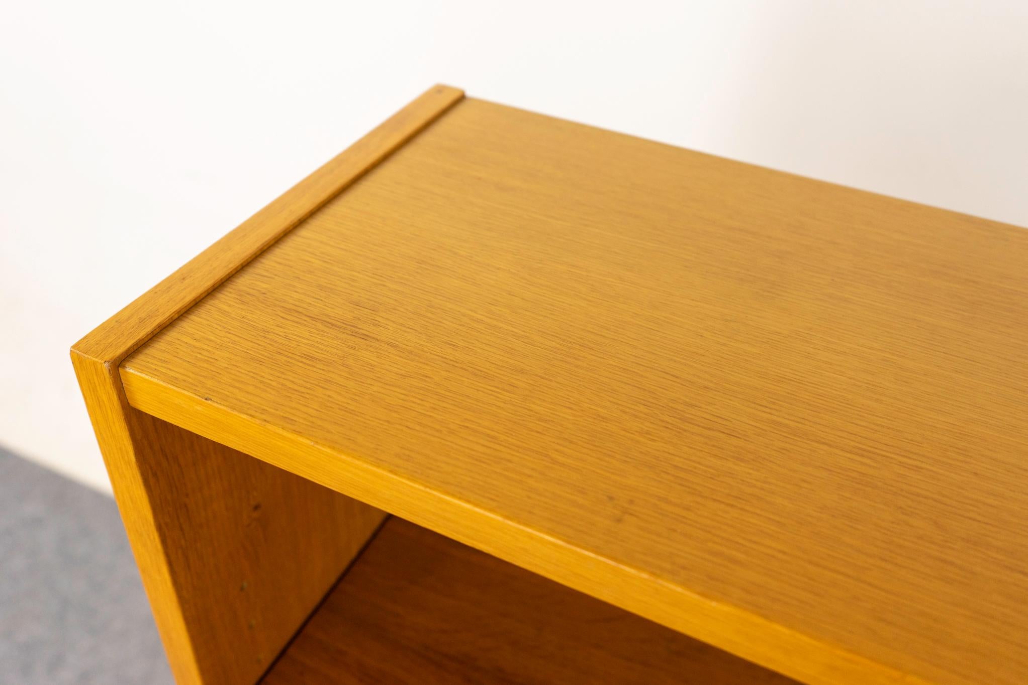Libreria moderna danese in Oak in vendita 1