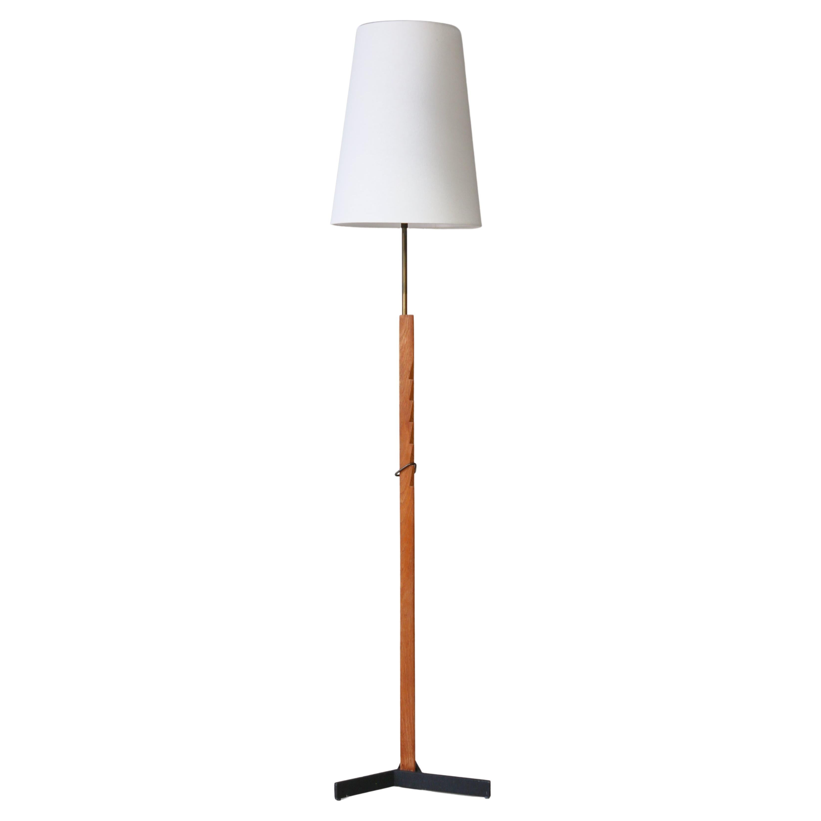 Danish Modern Oak & Brass Adjustable Floor Lamp by Holm Sørensen, 1960s For Sale