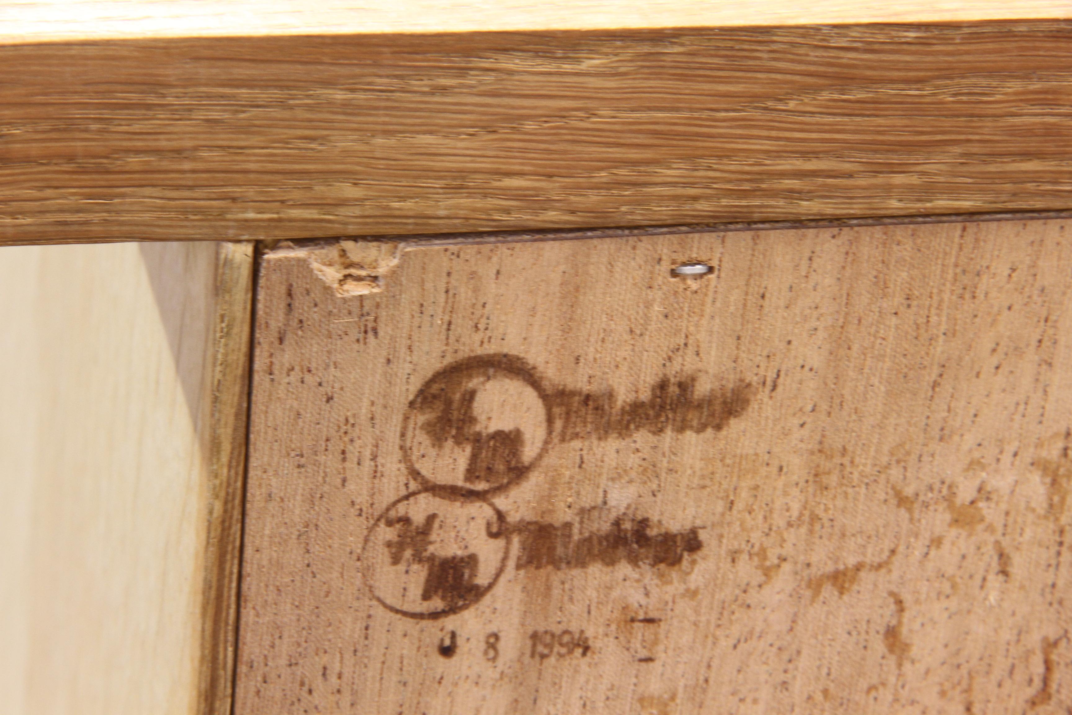 Mobile moderno danese in Oak nello stile di Henning Kjærnulf, 1994 in vendita 12