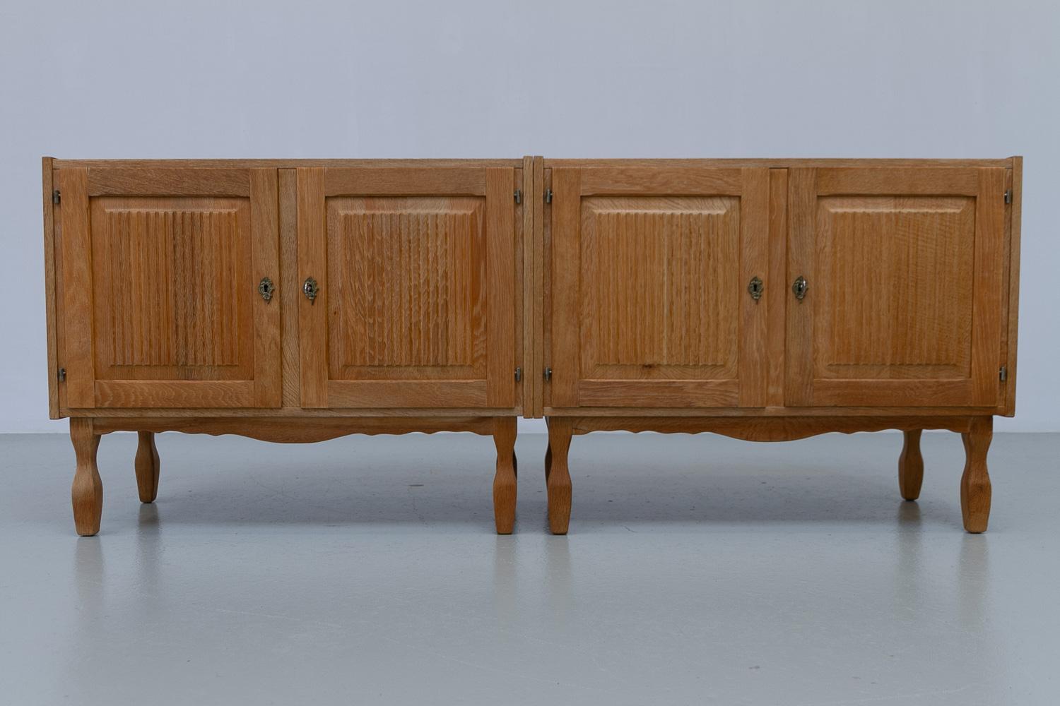Dänische Modern Oak Schränke von Kjærnulf, 1960er Jahre. Satz von 2. im Angebot 7